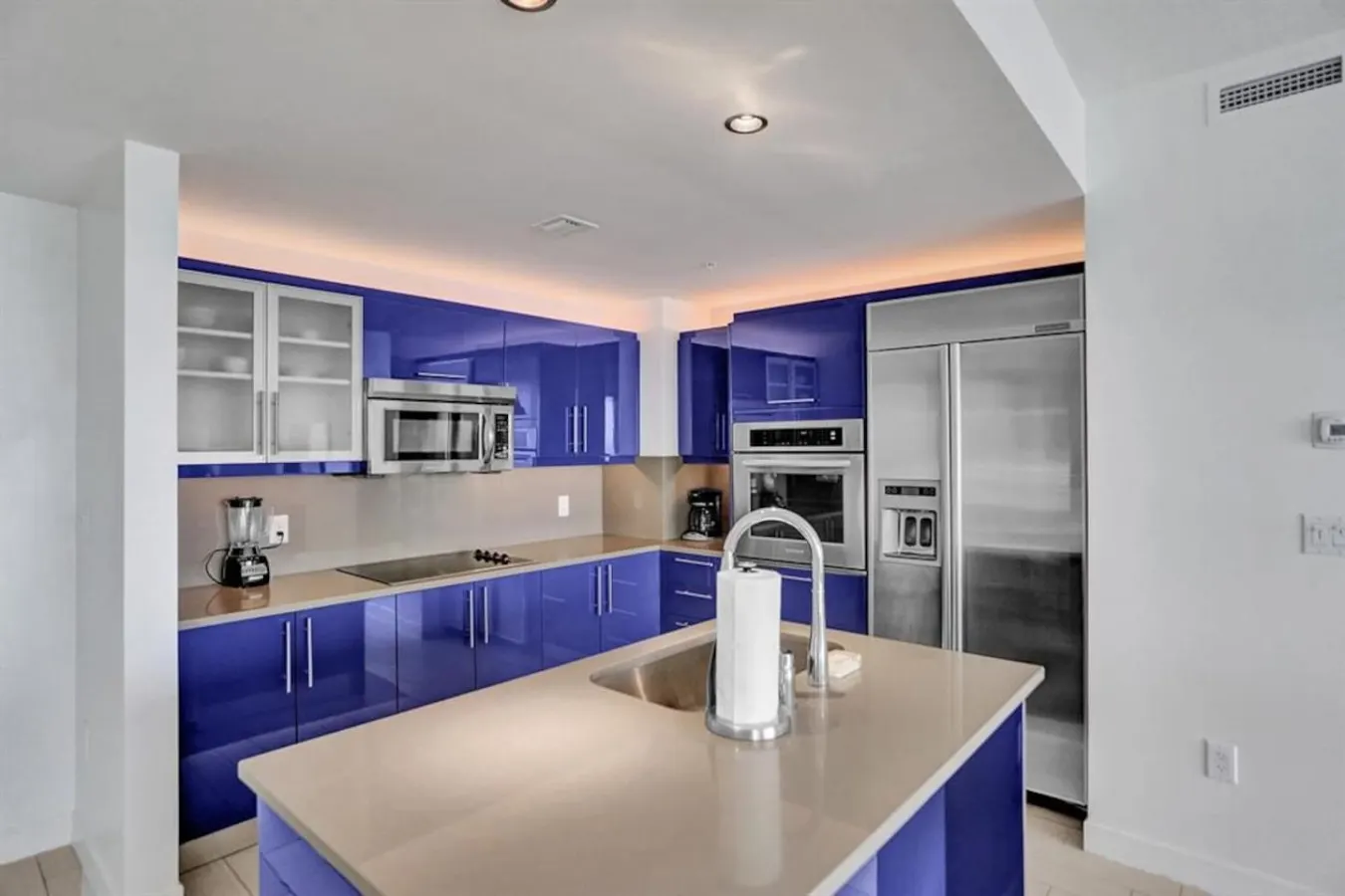 Luxury Modern Apartment- 18th High Floor- 2 KING 3