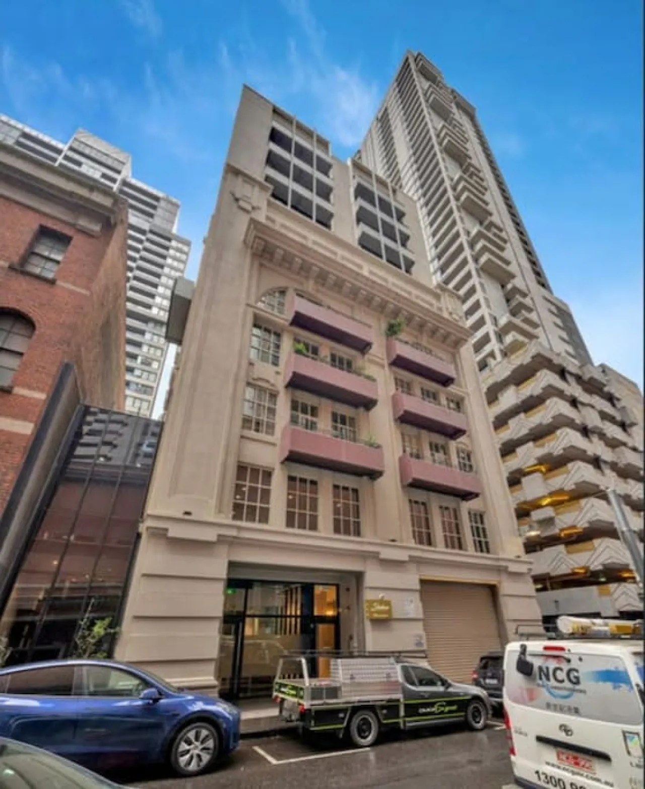 Fantastic 4BR in CBD by Readyset 2