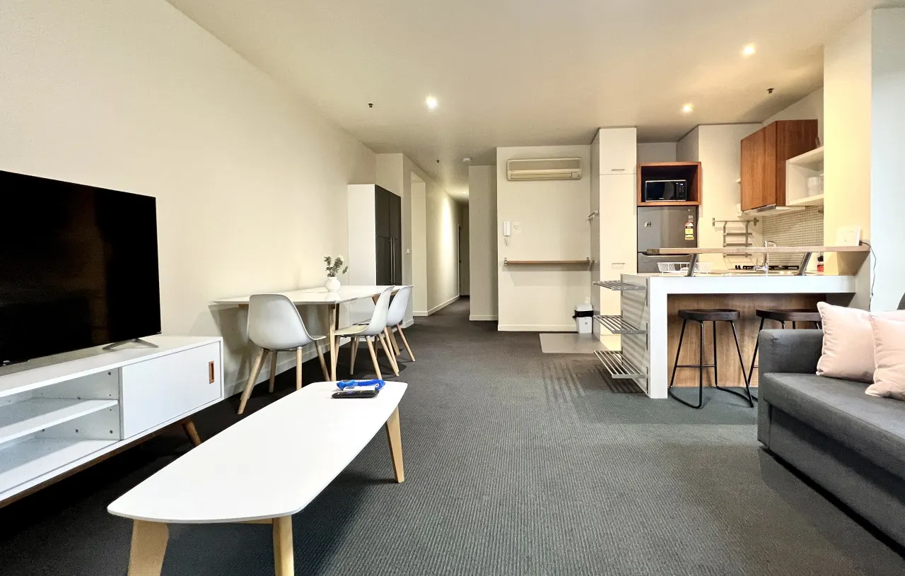 Fantastic 4BR in CBD by Readyset 3