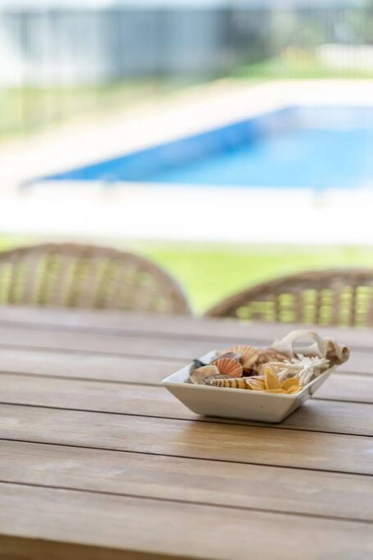 Summer Breeze—A Coastal Poolside Retreat 17