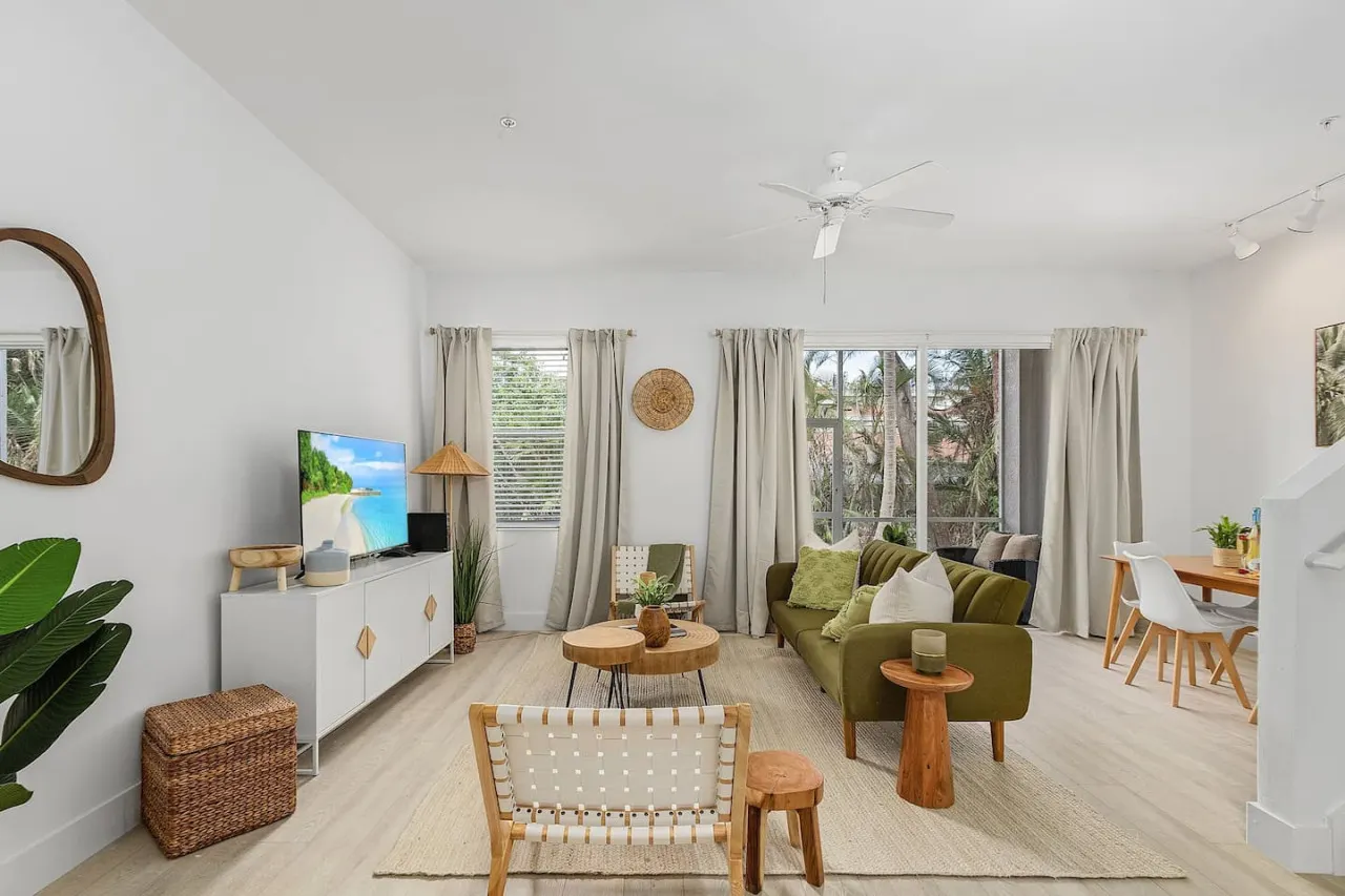 Paradise at Hidden Palms Cove