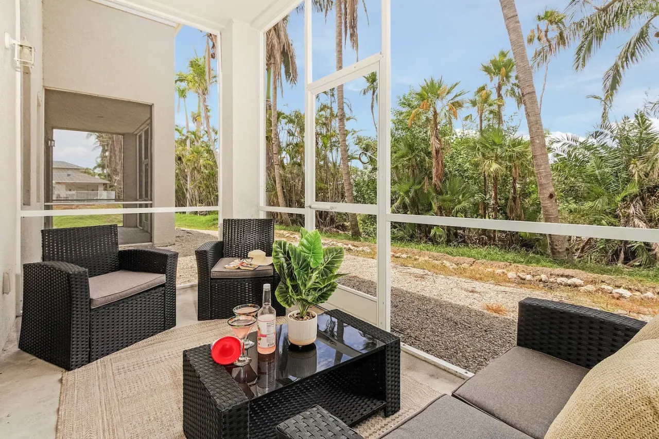 Paradise at Hidden Palms Cove 4