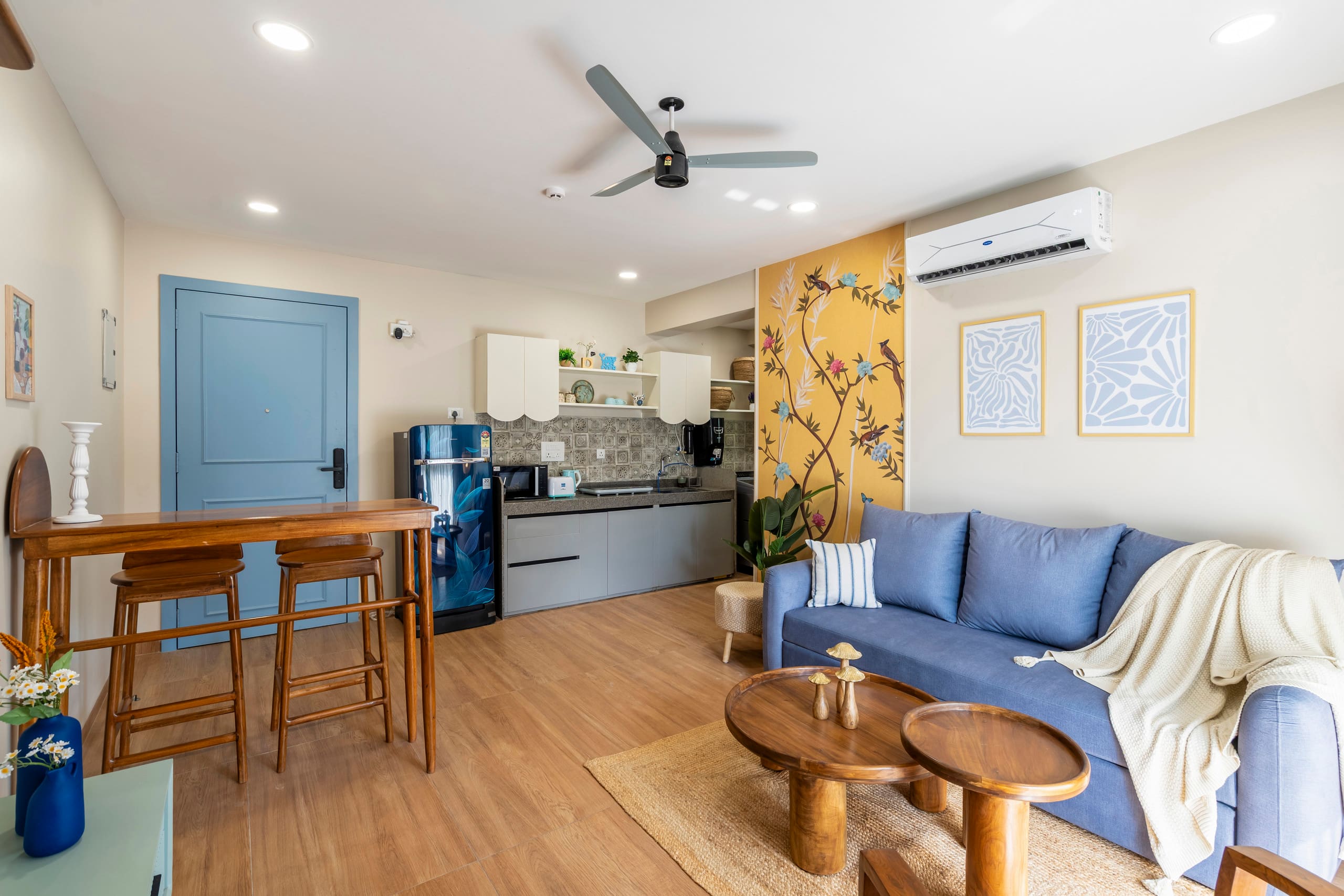 Sea Breeze Stays - The Tropical Cozy 1BHK 6