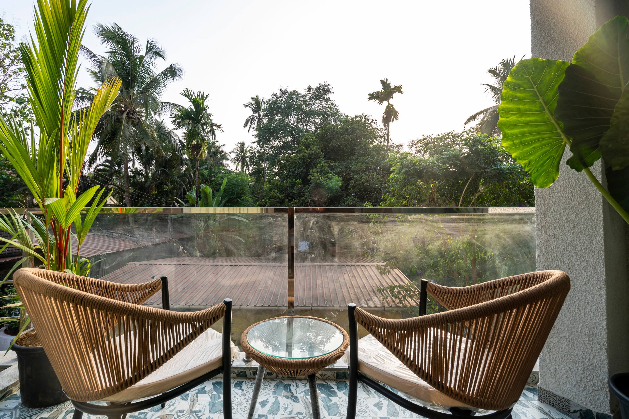 Sea Breeze Stays - The Tropical Cozy 1BHK — photo 4