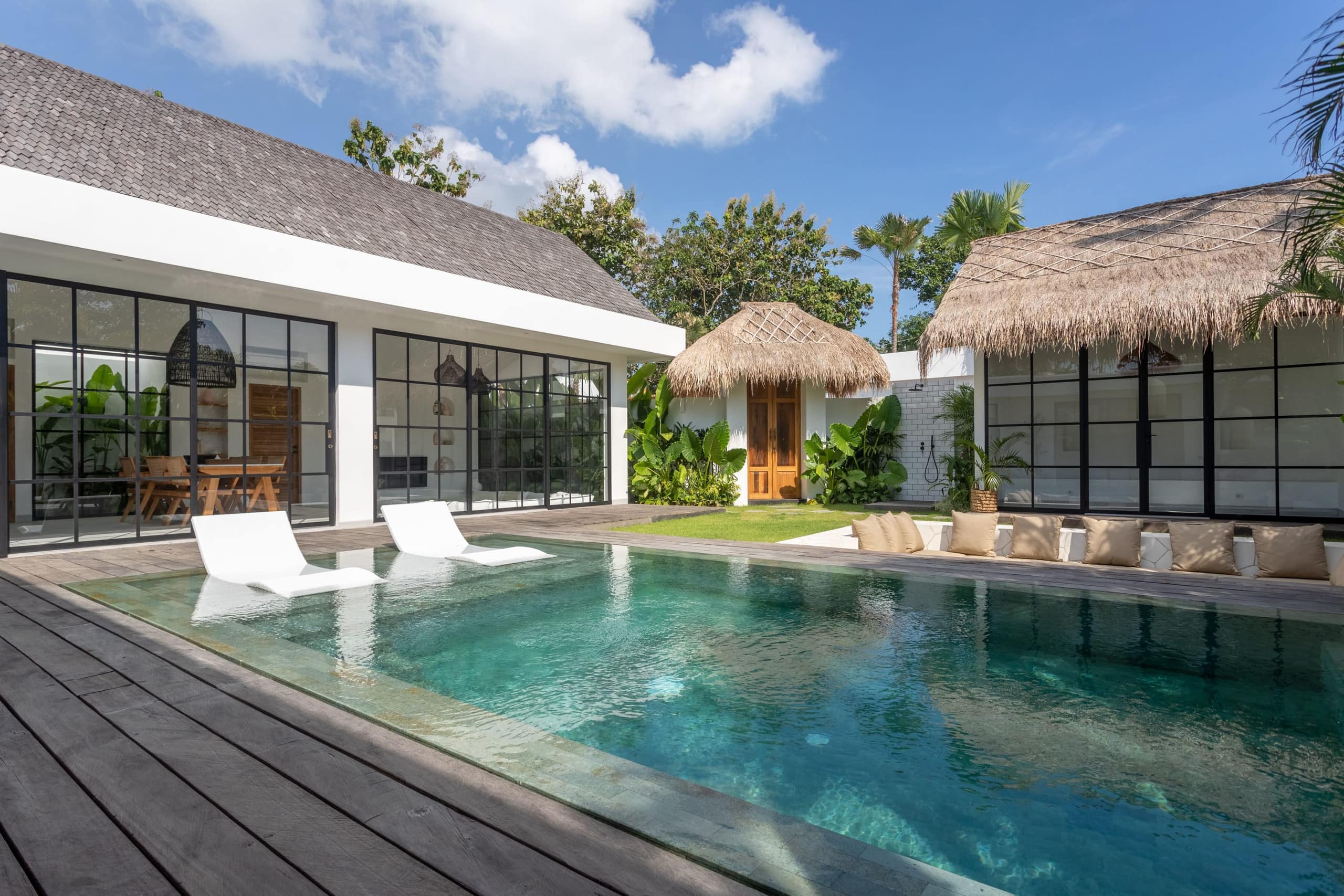 The Young Villas: Brand new 3 Br villa in Bingin — photo 2