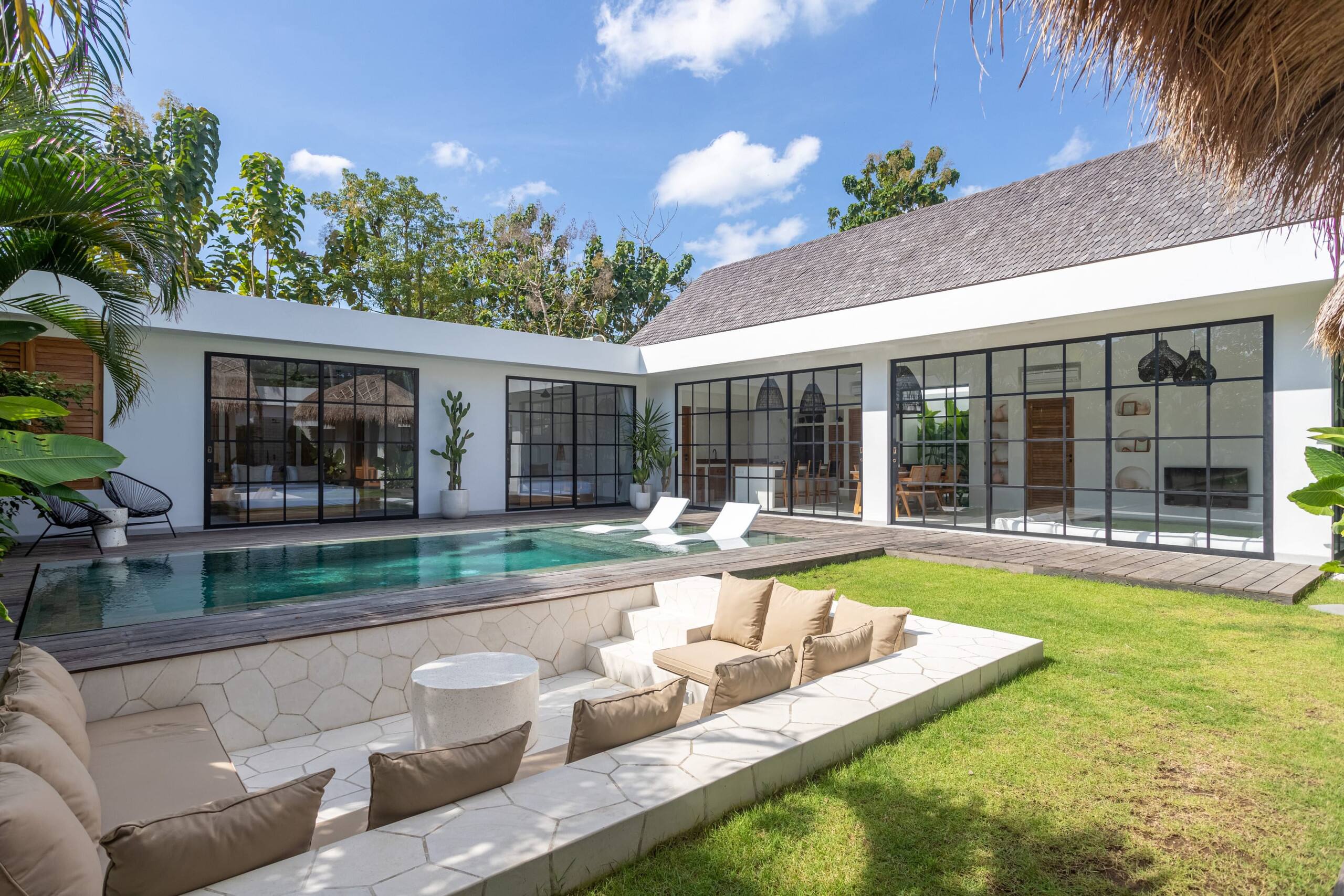 The Young Villas: Brand new 3 Br villa in Bingin — photo 4