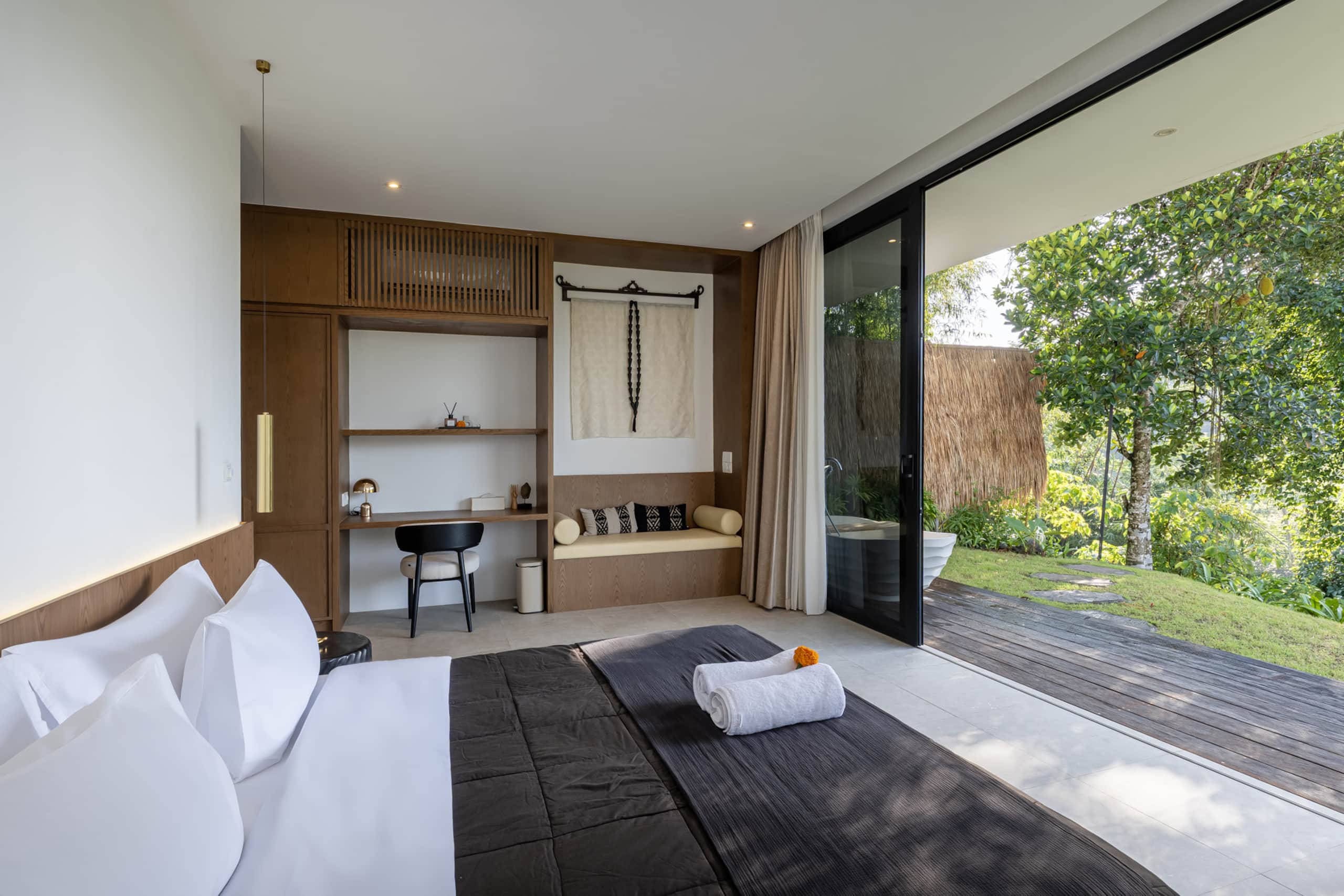 Supreme Villa 4BR Ubud Epic Pool Sunrise Canyon 31