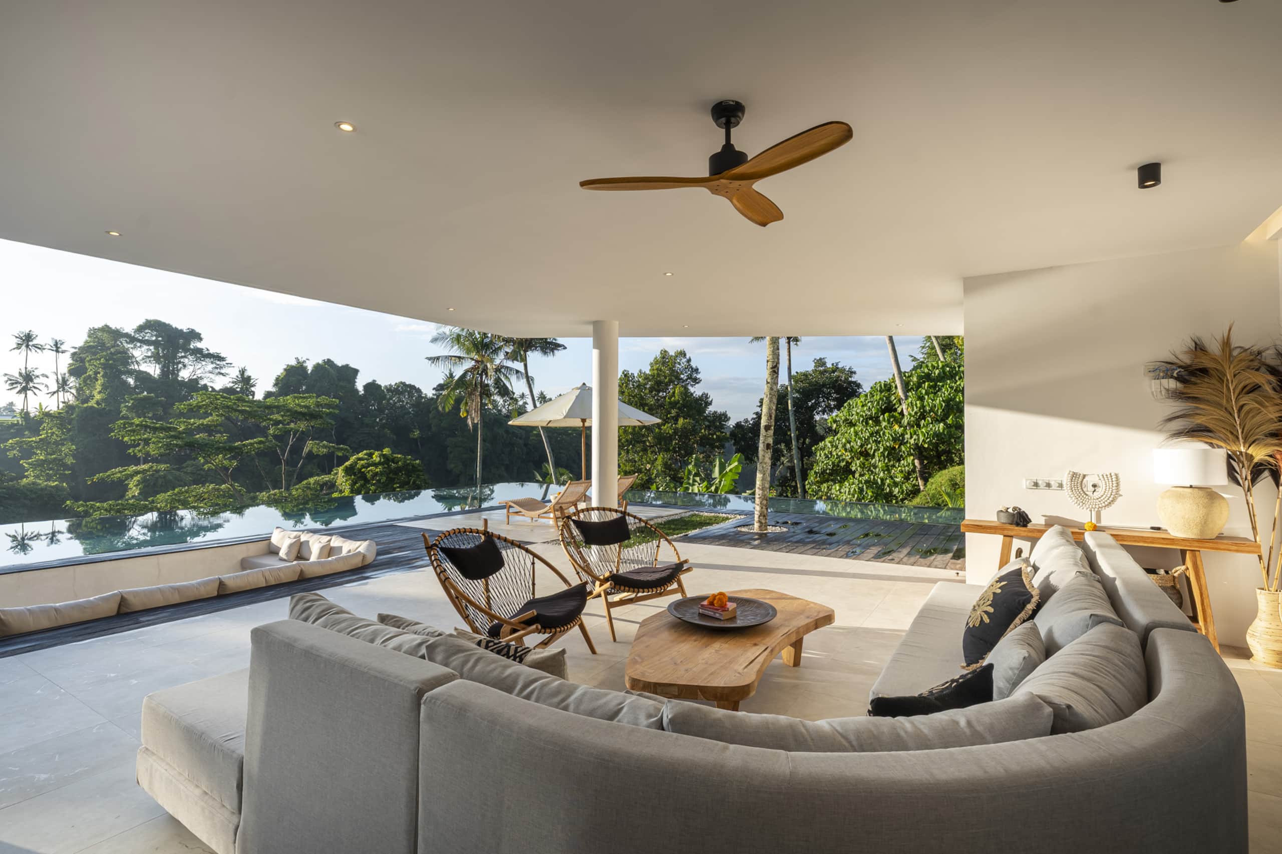 Supreme Villa 4BR Ubud Epic Pool Sunrise Canyon 10