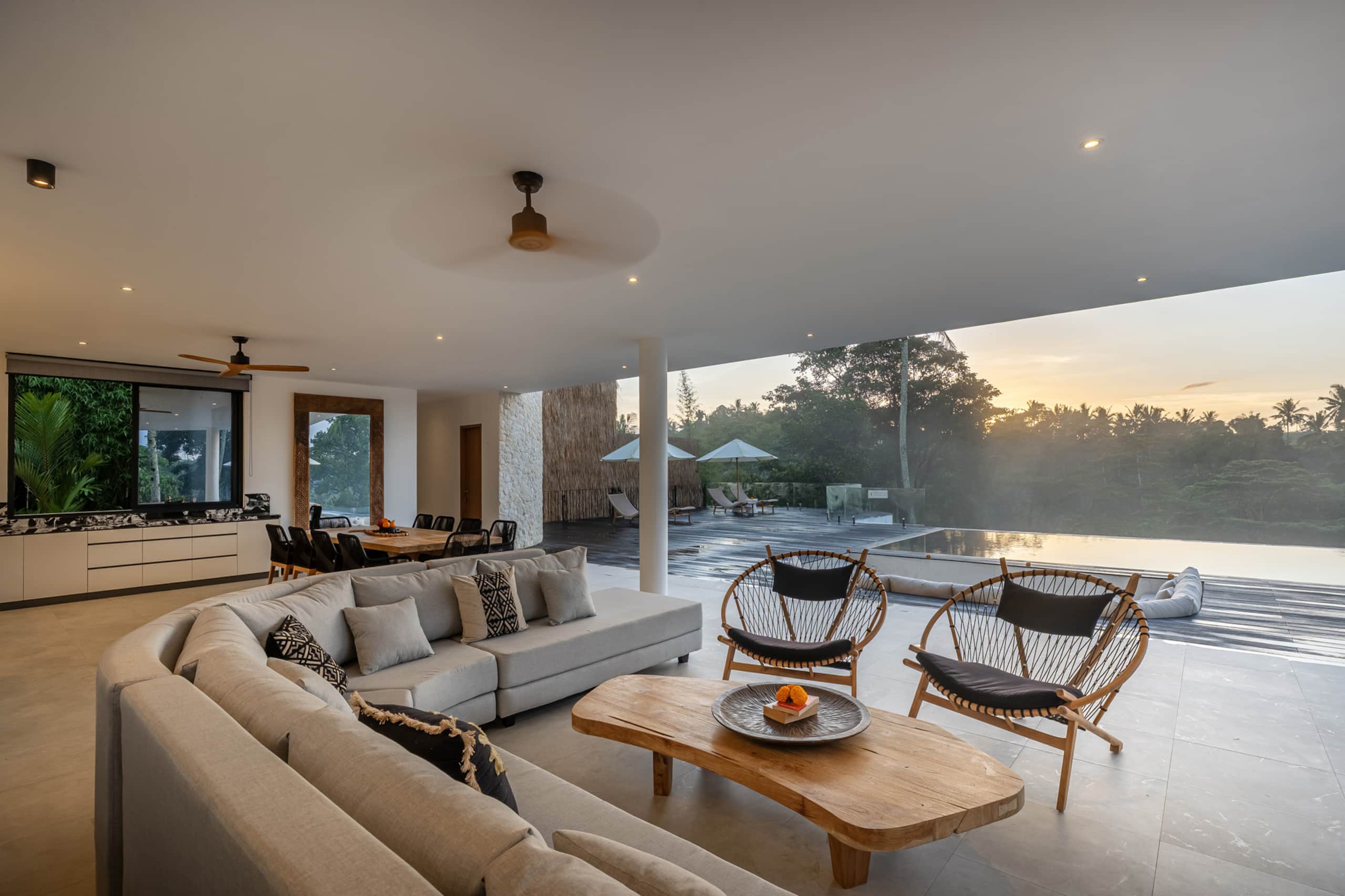 Supreme Villa 4BR Ubud Epic Pool Sunrise Canyon 9