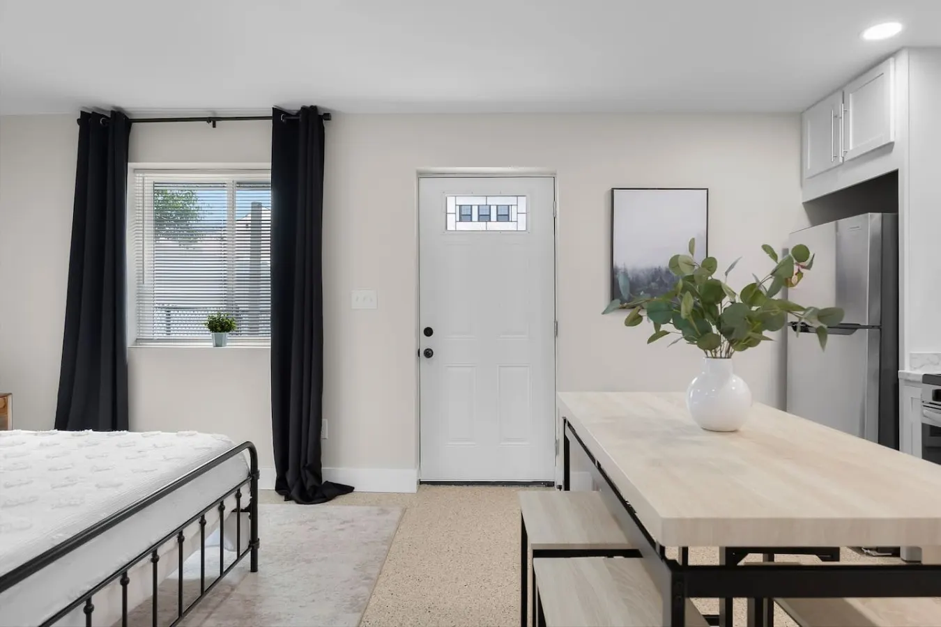 Walkable Studio No Stairs Patio 4