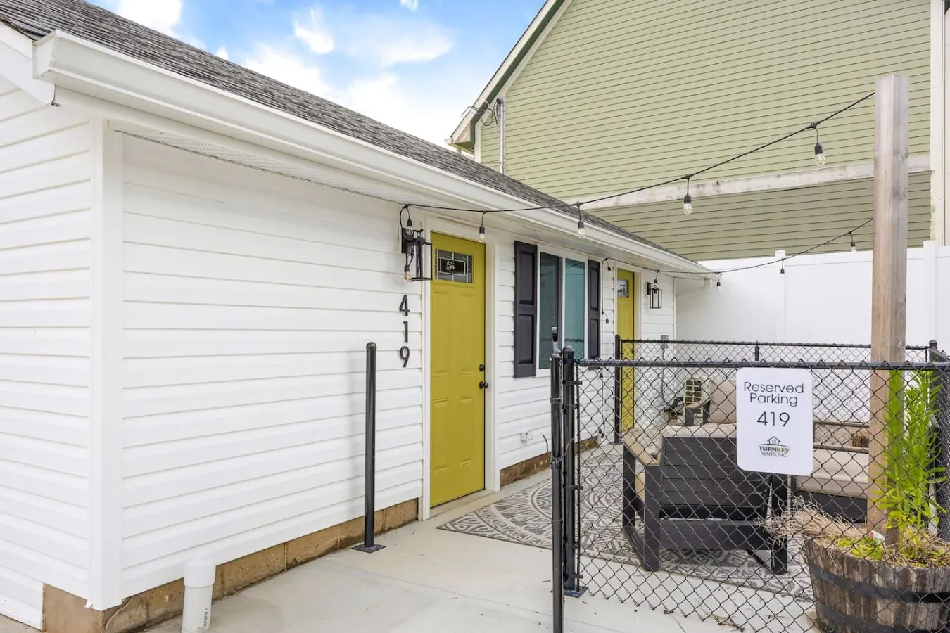 Walkable Studio No Stairs Patio 8