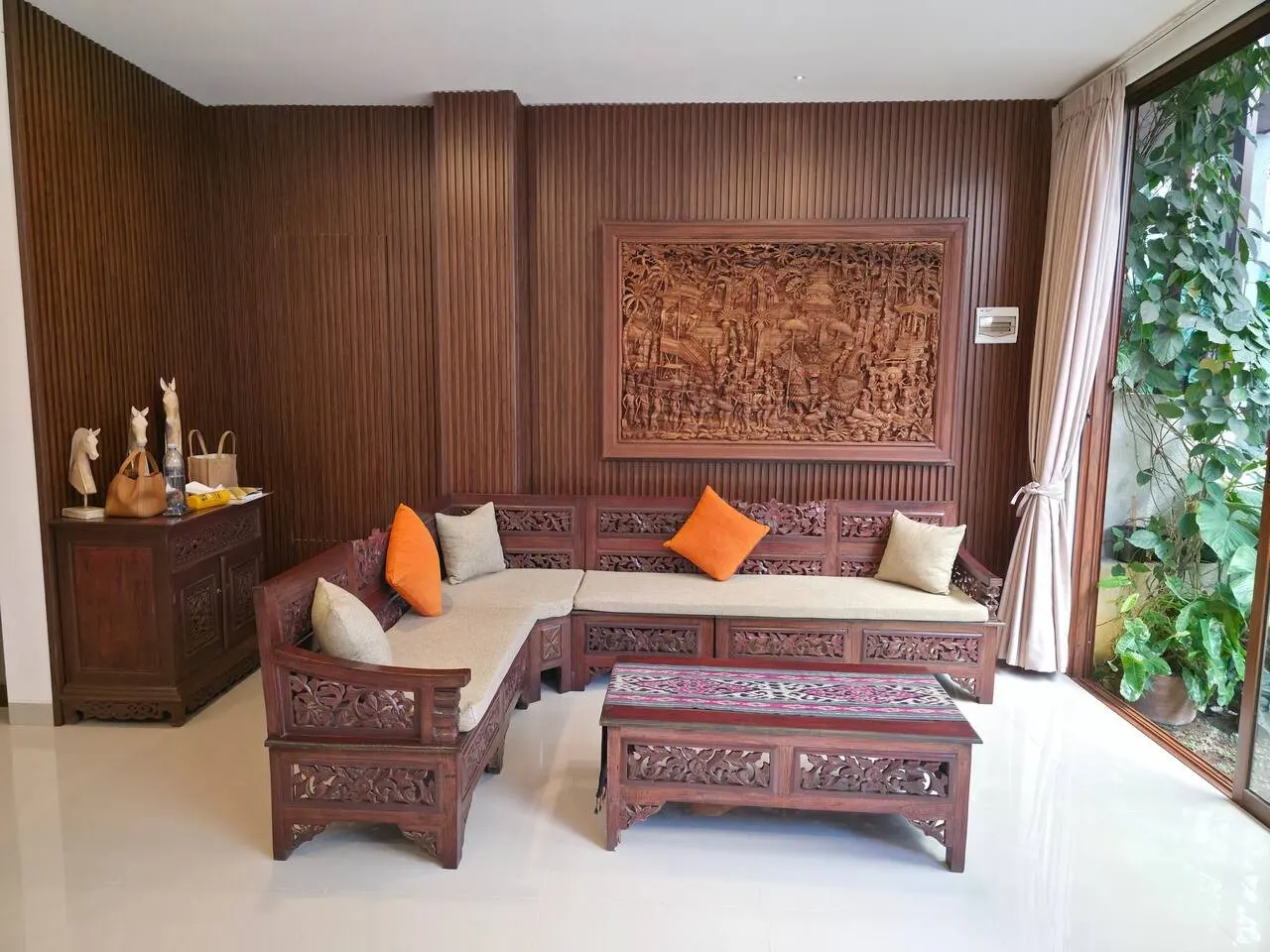 Brand New Classic 3BR Pool Villa Near Berawa Beach — photo 2