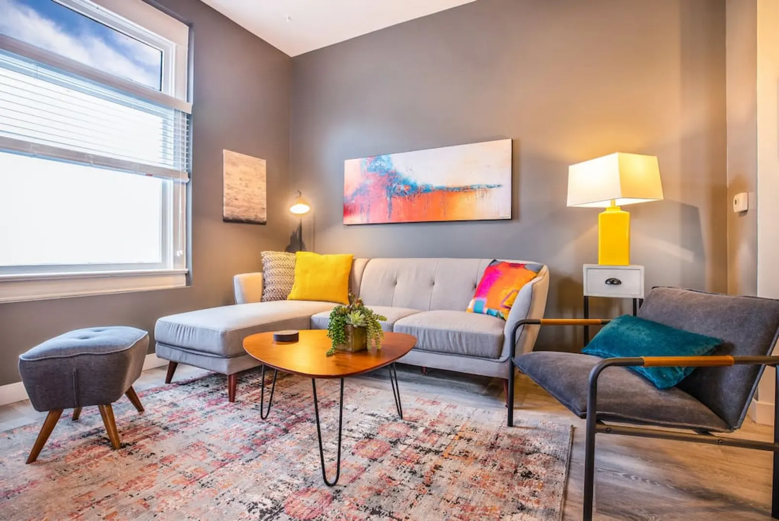 New Contemporary Historical Unit in SLC from, 5 Star Host — photo 3