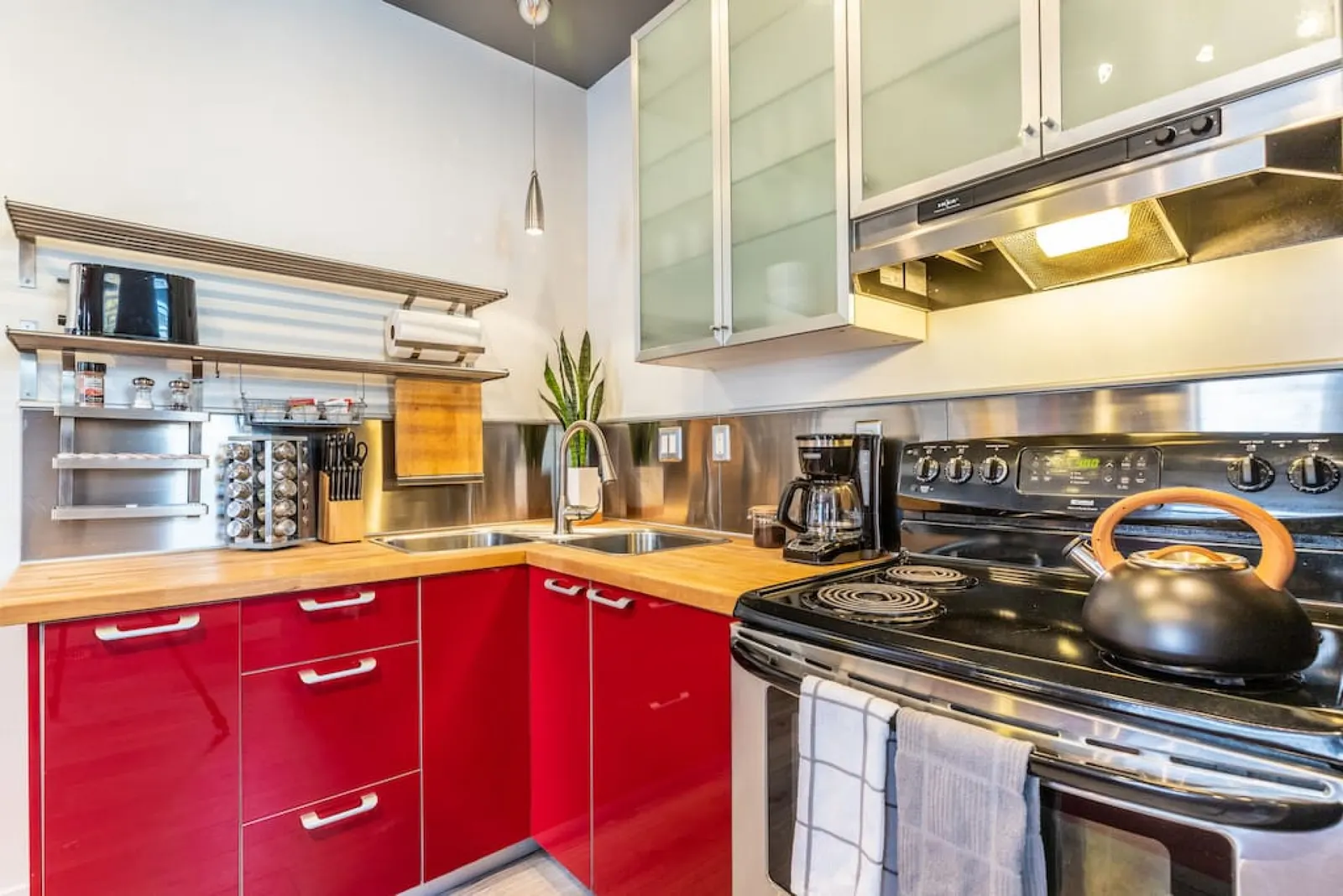 New Contemporary Historical Unit in SLC from, 5 Star Host 8