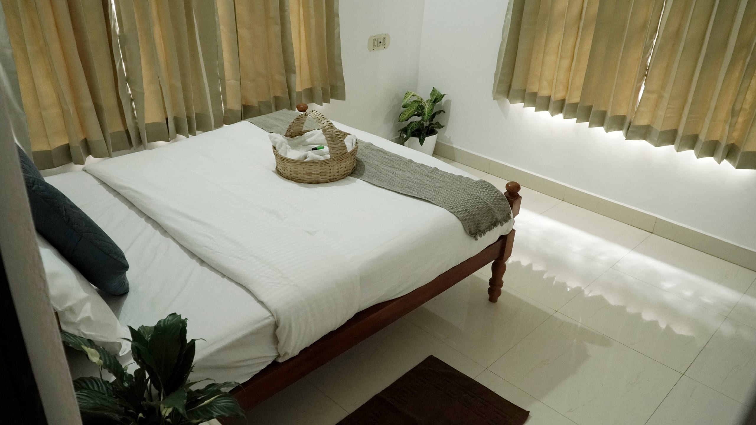 Mithra 3 bedroom AC budget apartment 18