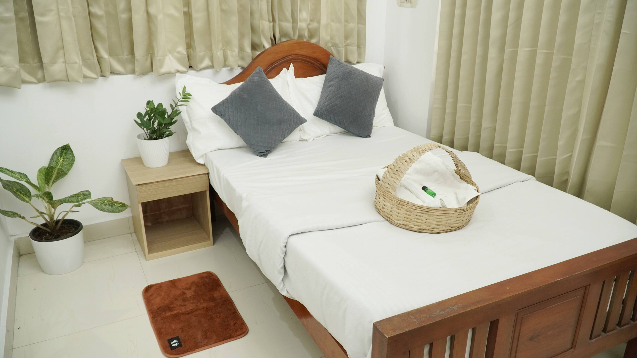 Mithra 3 bedroom AC budget apartment 24