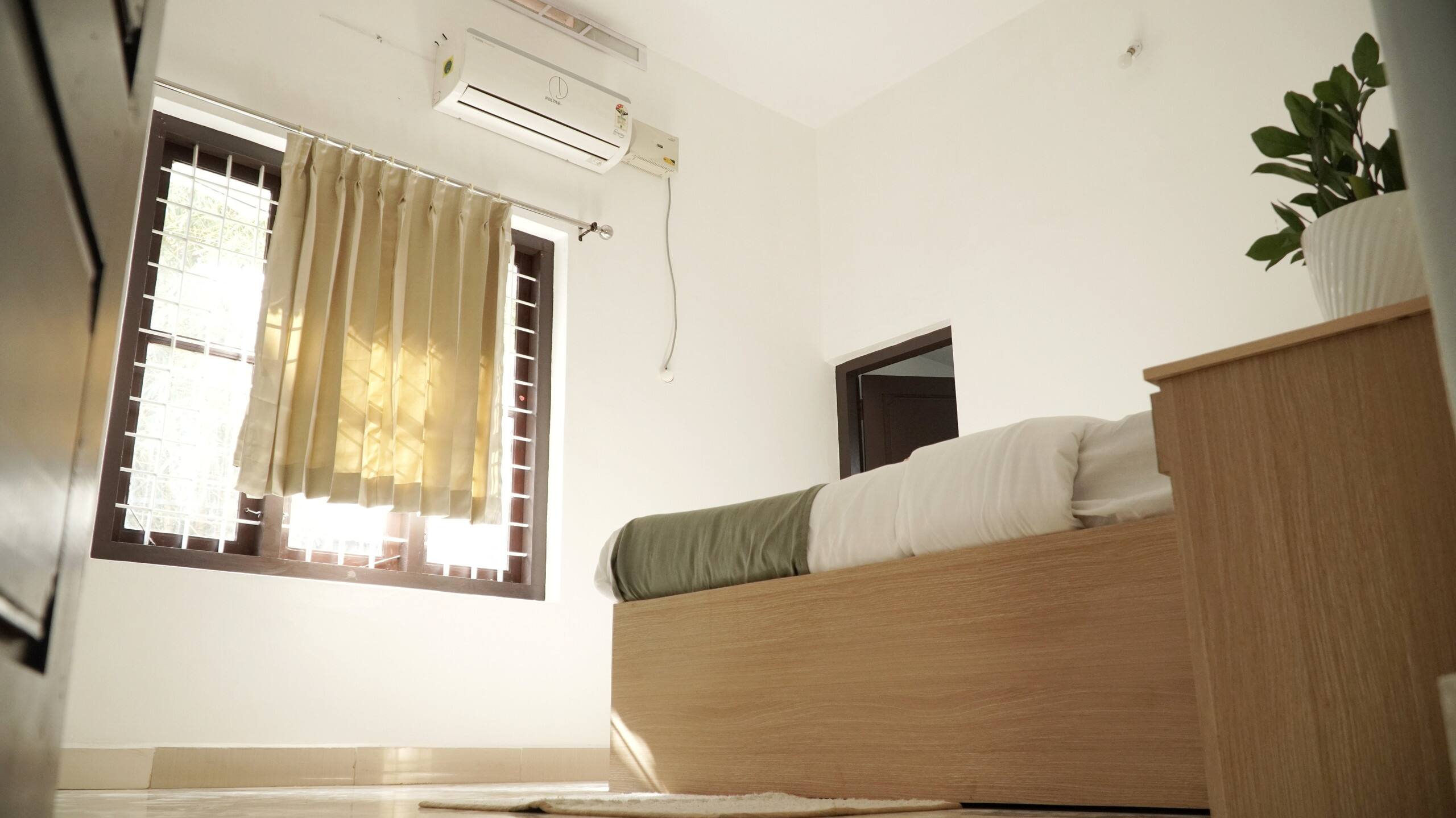 Mithra 3 bedroom AC budget apartment 12