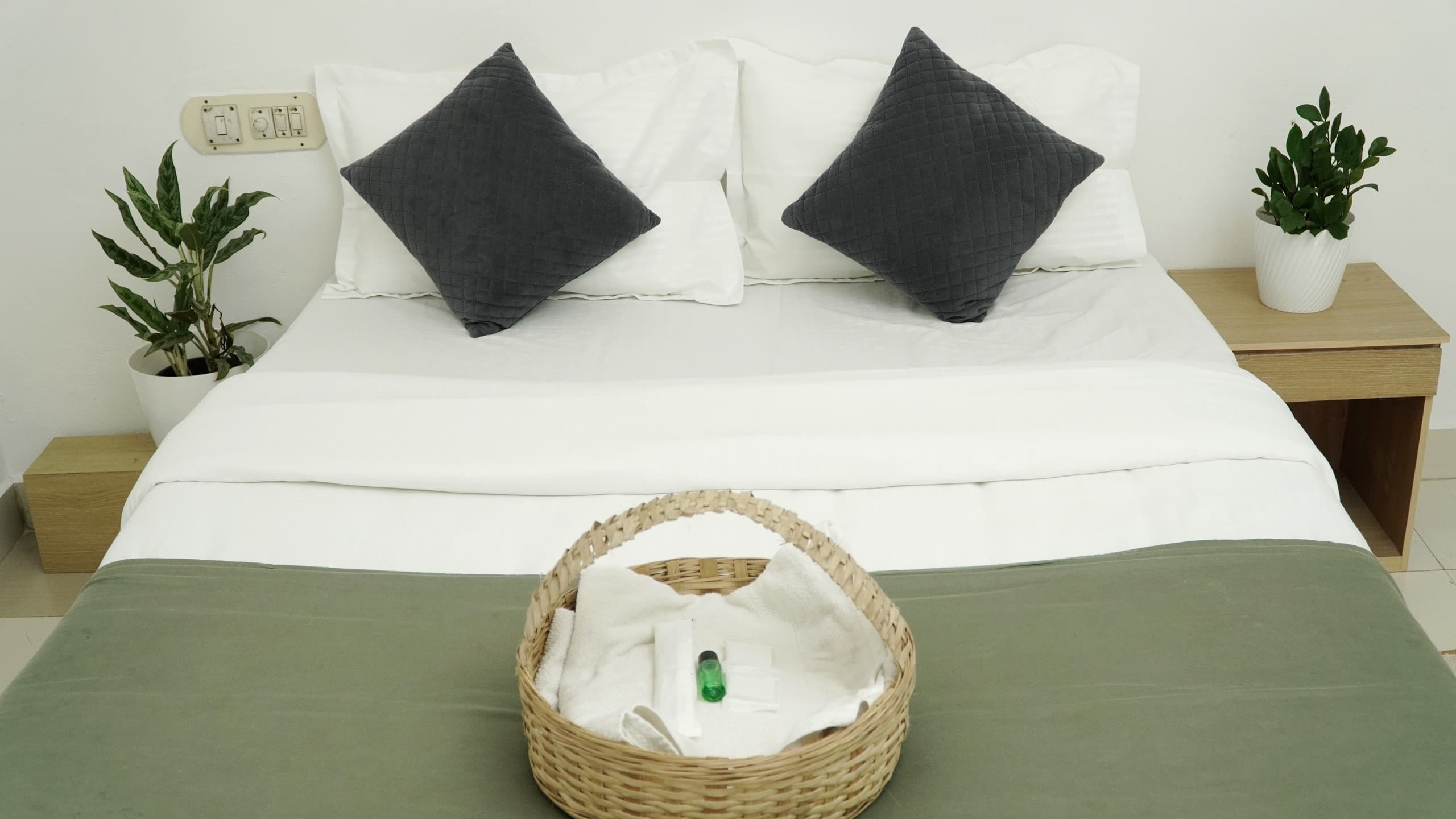 Mithra 3 bedroom AC budget apartment 14