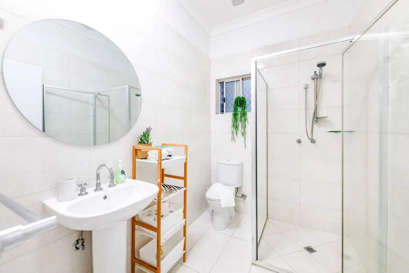 Zen Hideaway ~ 2BR unit in Alawa 19