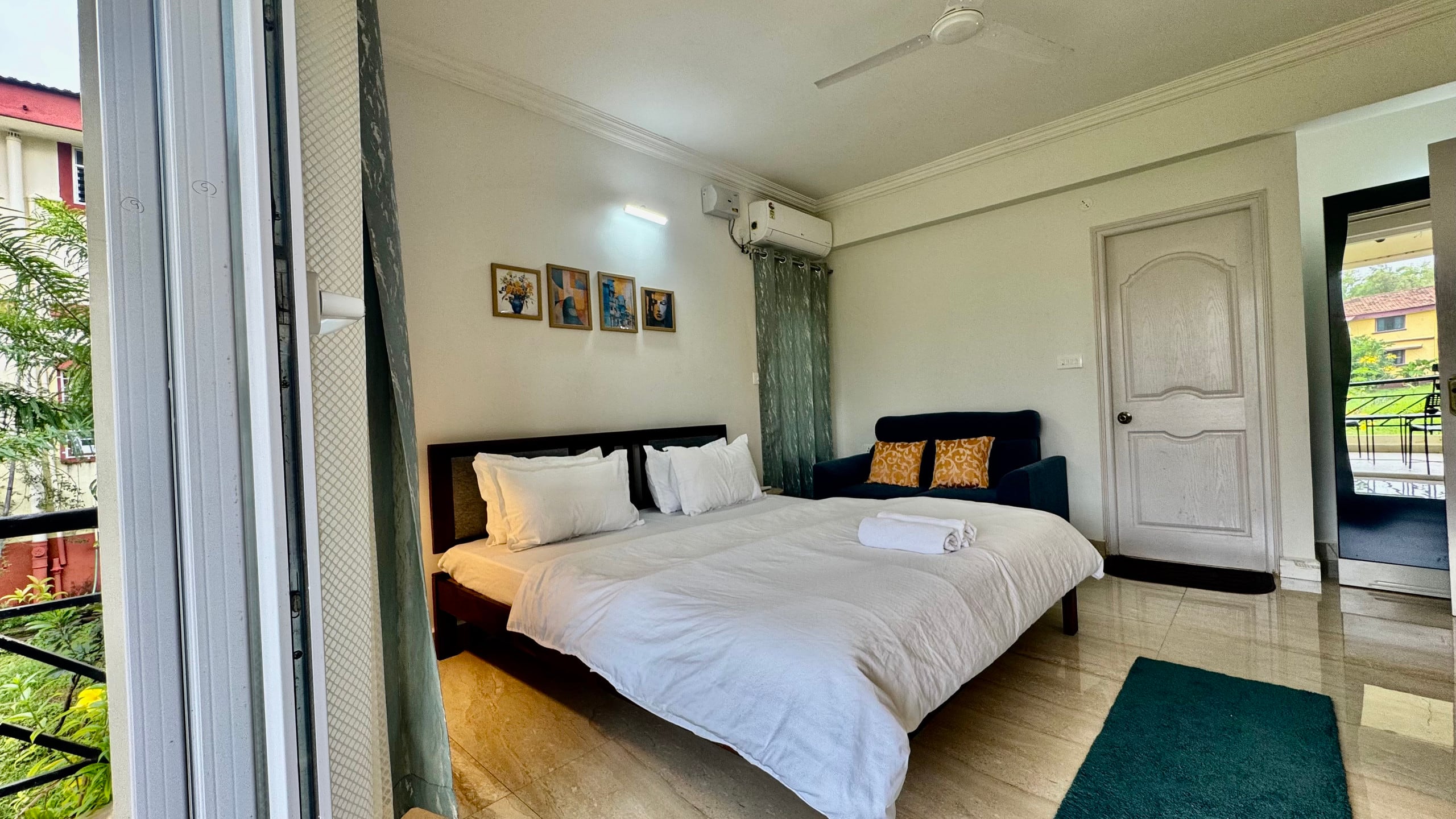 The Greendoor Villla - ByLaMer, 400 mtrs to beach 26
