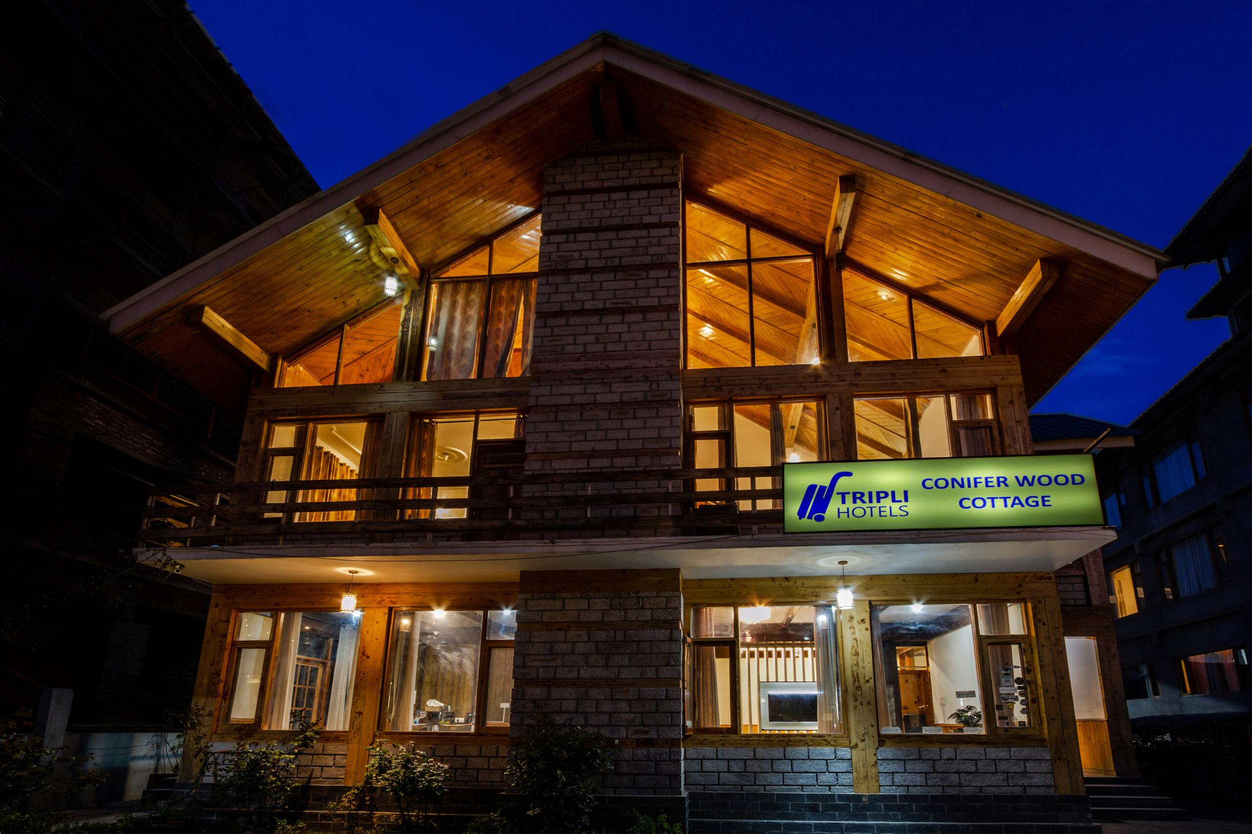 4 BHK Tripli Hotels Conifer Wood Cottage 14