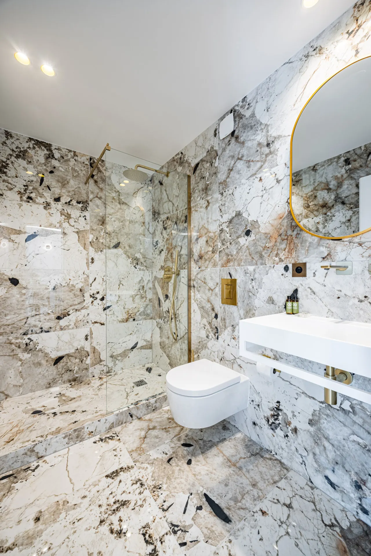 7.New suite 4 personnes- Saint Germain Notre-Dame — photo 4