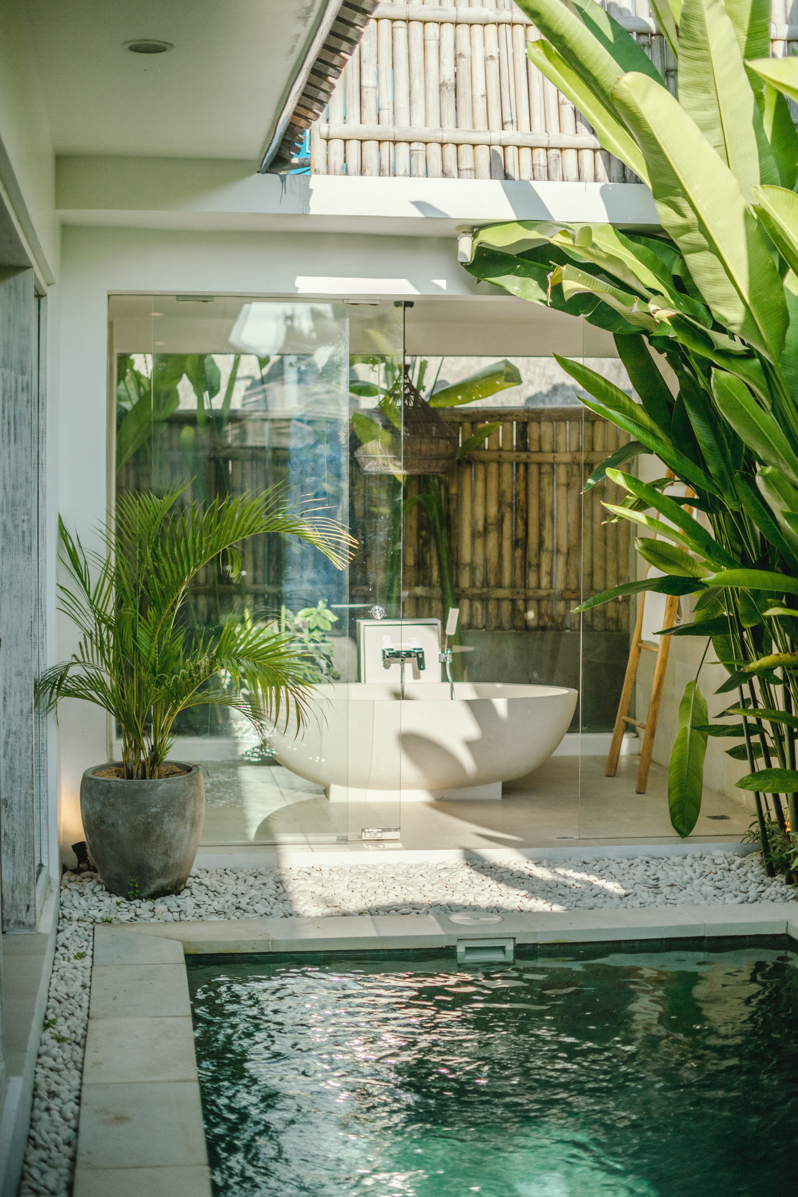 Stylish 1BR pool villa close to beach with office
