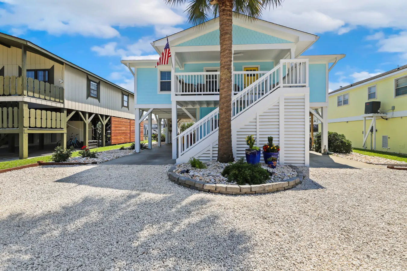 Beach Cottage OIB: a short walk to the beach 2