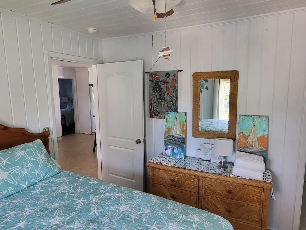 Beach Cottage OIB: a short walk to the beach 15