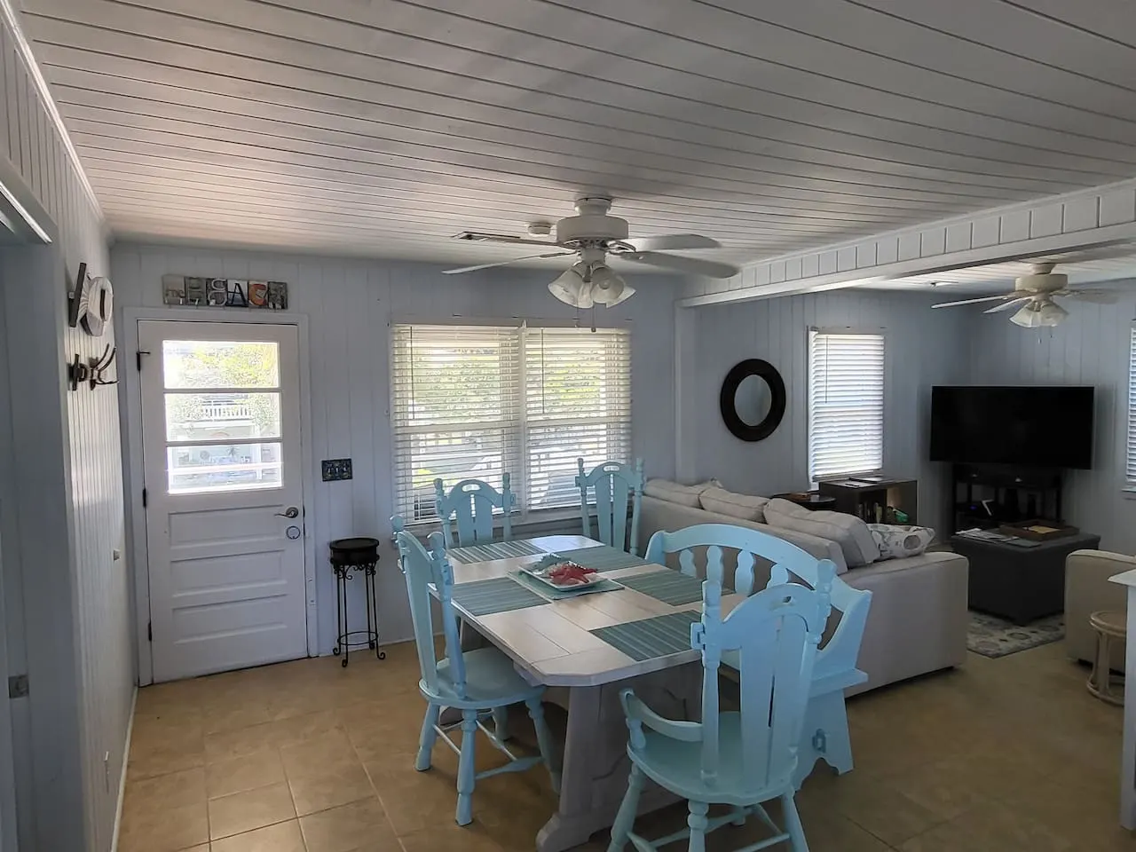 Beach Cottage OIB: a short walk to the beach 16