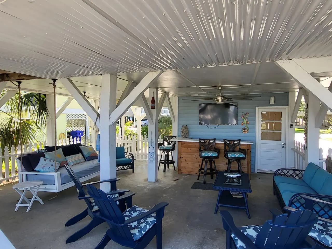 Beach Cottage OIB: a short walk to the beach 5