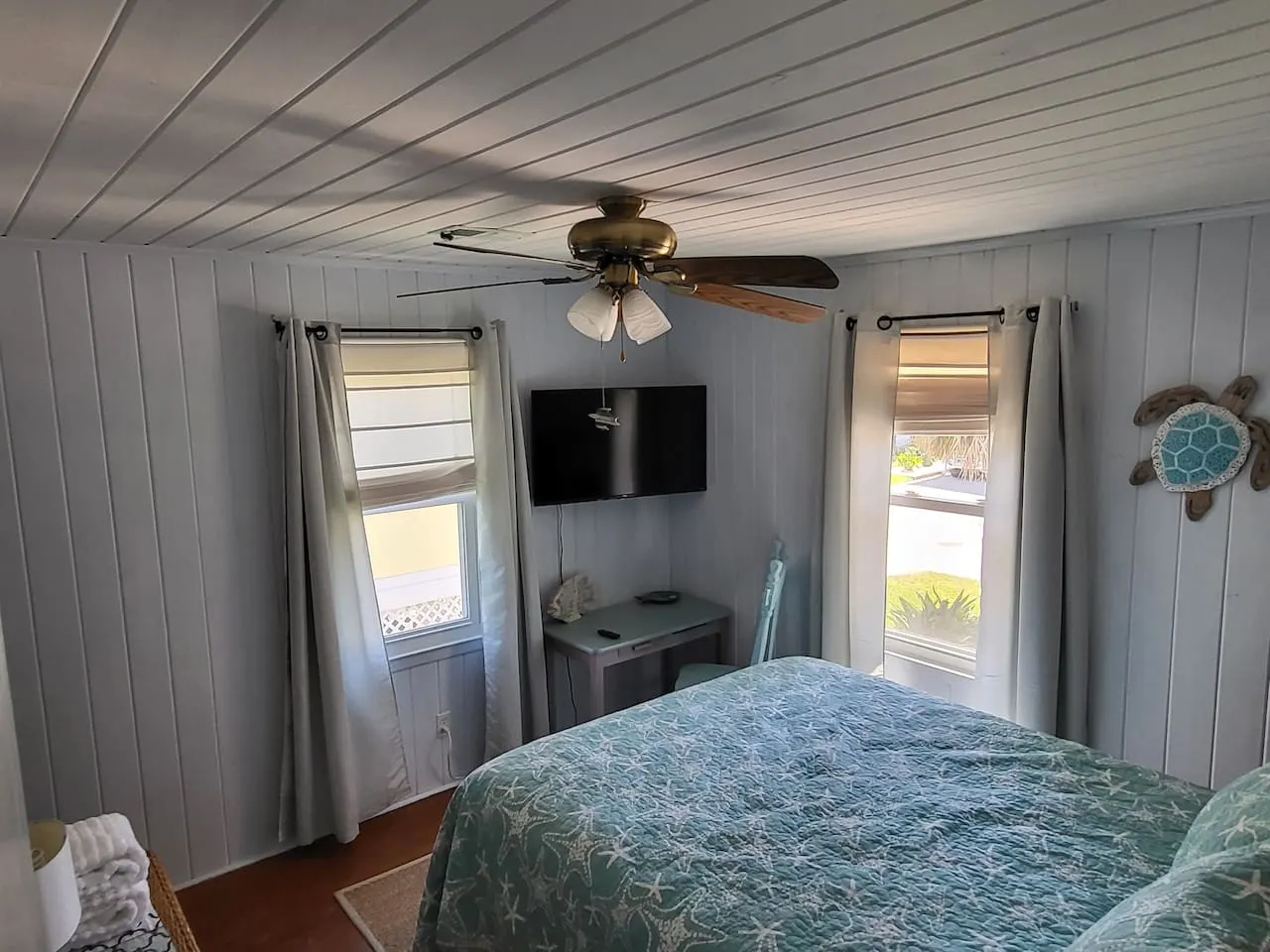 Beach Cottage OIB: a short walk to the beach 8