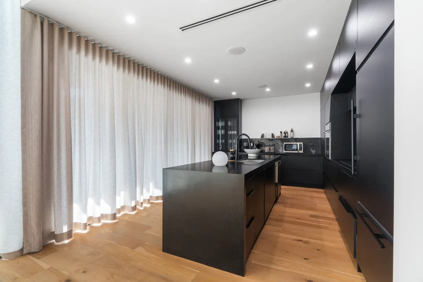 20% Off NEW 6BR Luxe Contemporary Villa with Pool! 10