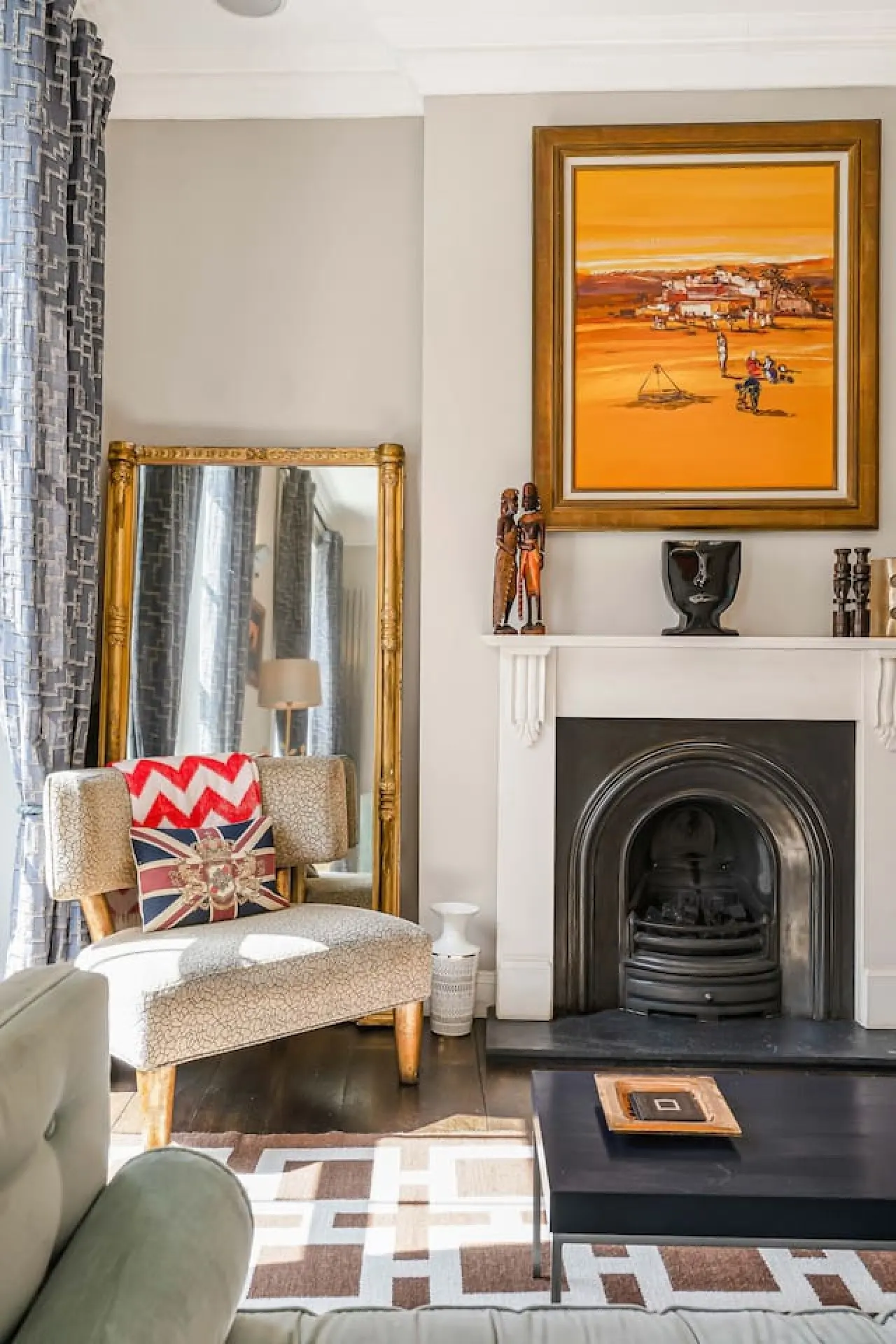 Knightsbridge Townhouse - Central AC & Sauna 8