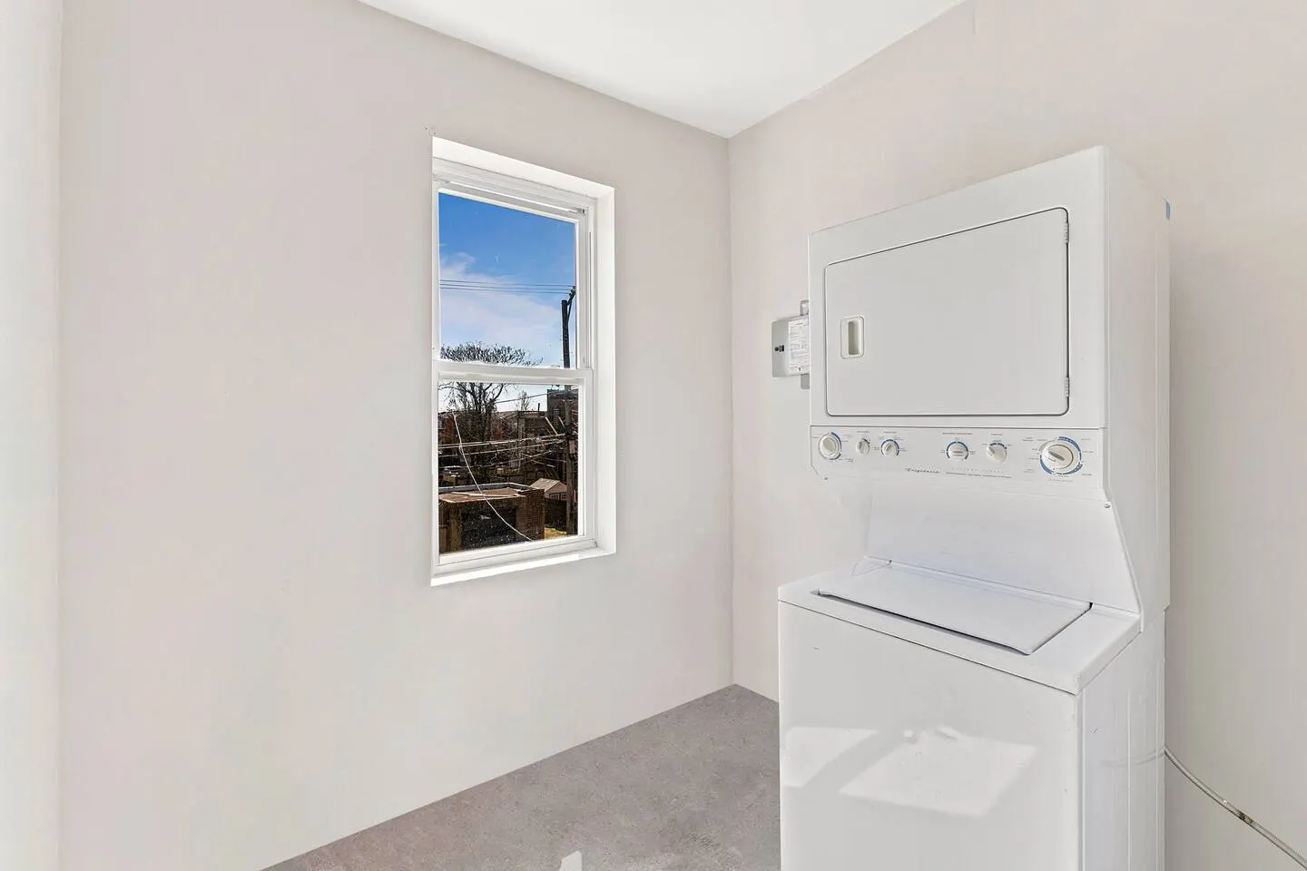 Modern 3BR Urban Retreat Near Med District & UIC 5
