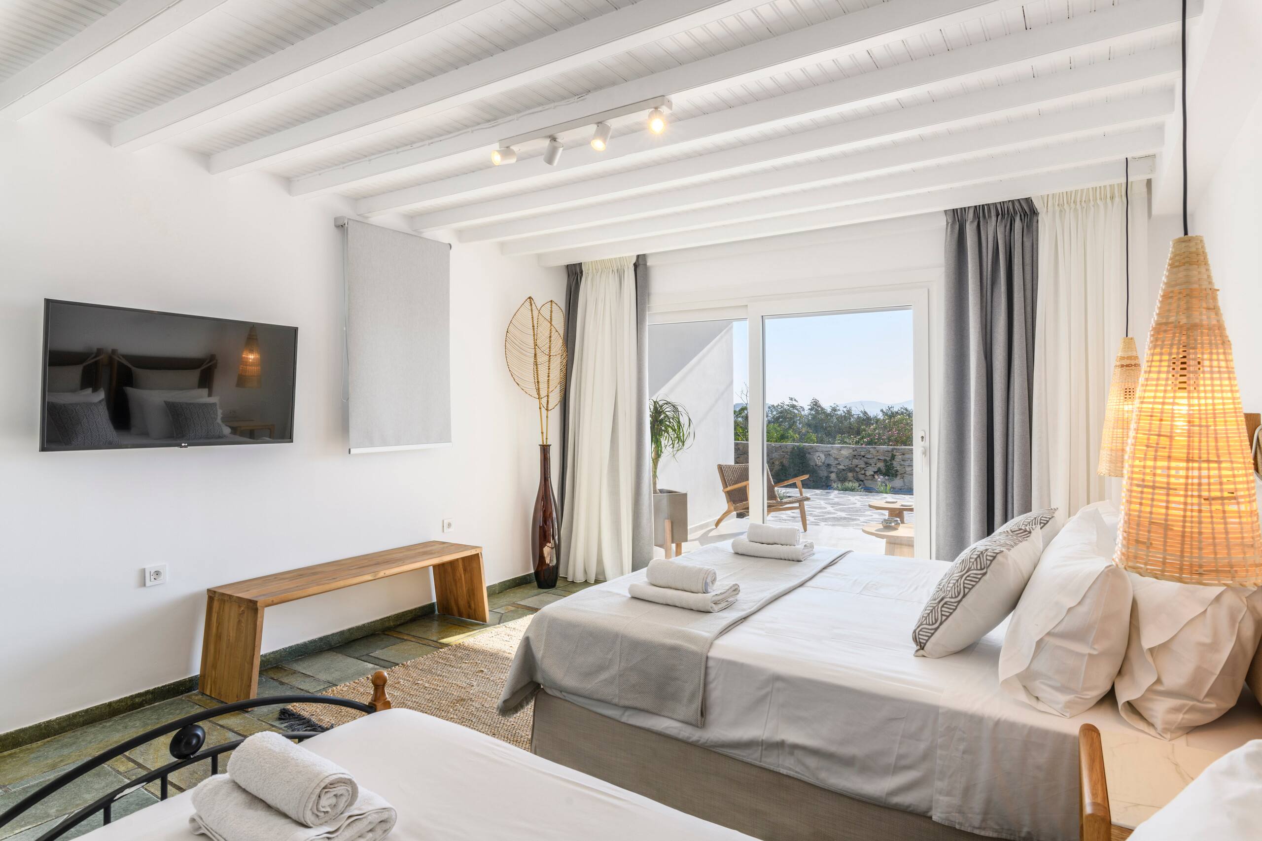 Mykonos Lagom 1 Sea View Studio (180° Sunset Bar) - Apartments for Rent in Mykonos, Greece — photo 3