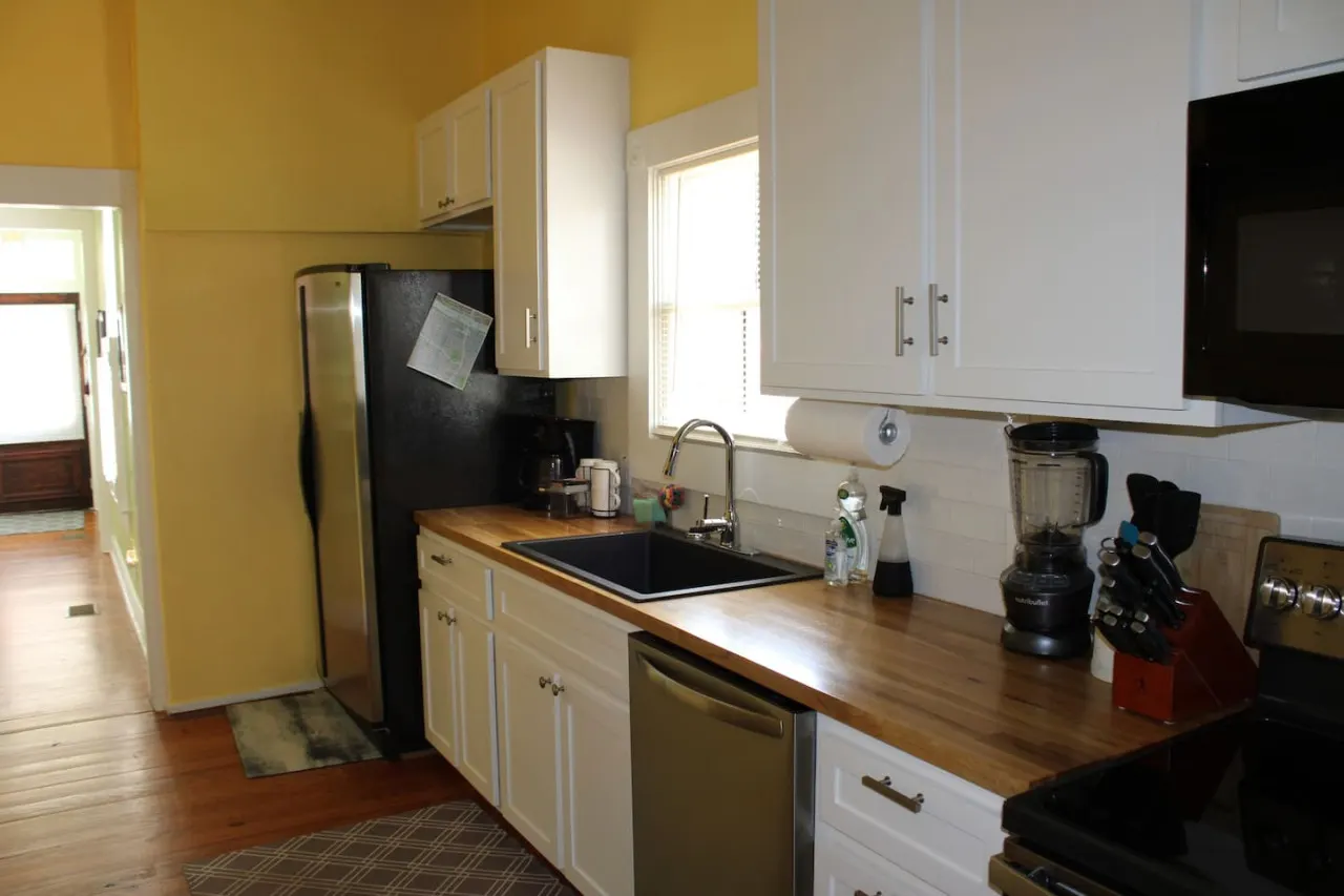 Super Cute 2BR 7