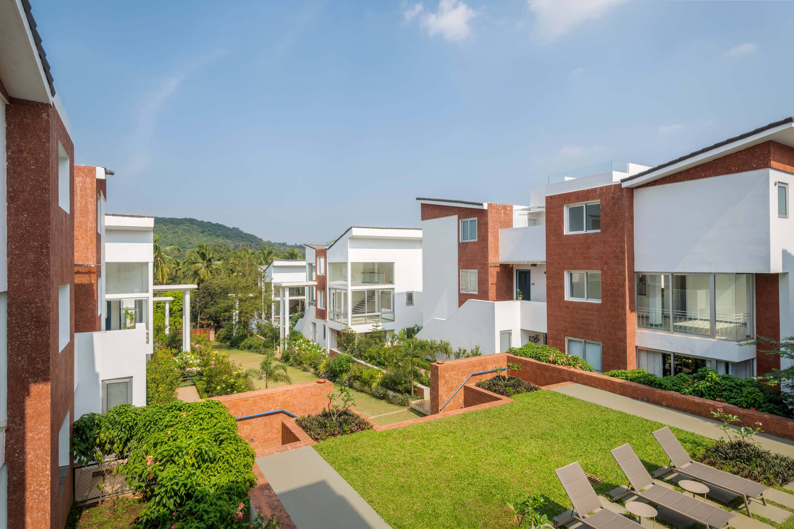 ElTesoro Cozy & Airy 2BHK Private Terrace Ac 28