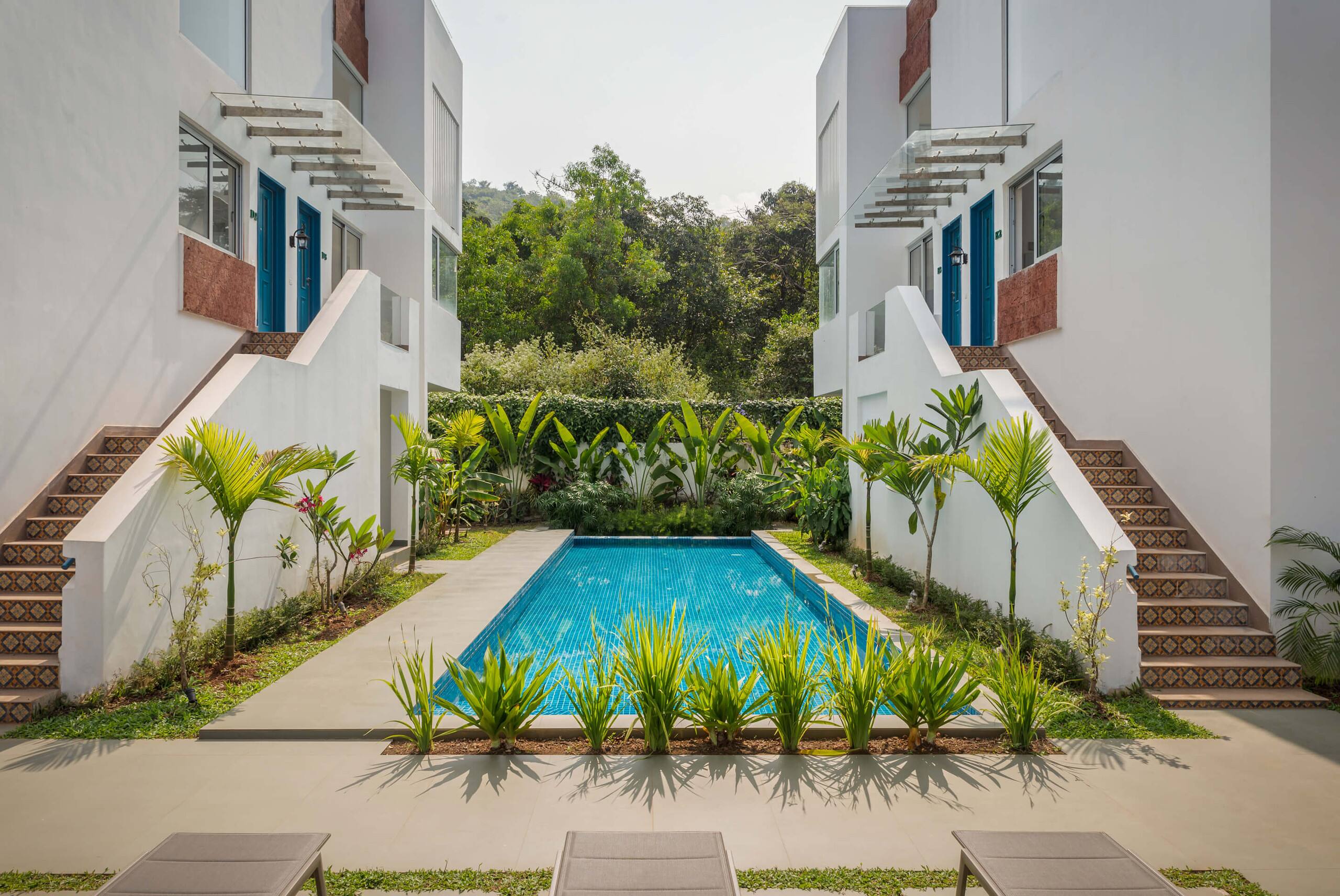 ElTesoro Cozy & Airy 2BHK Private Terrace Ac 35