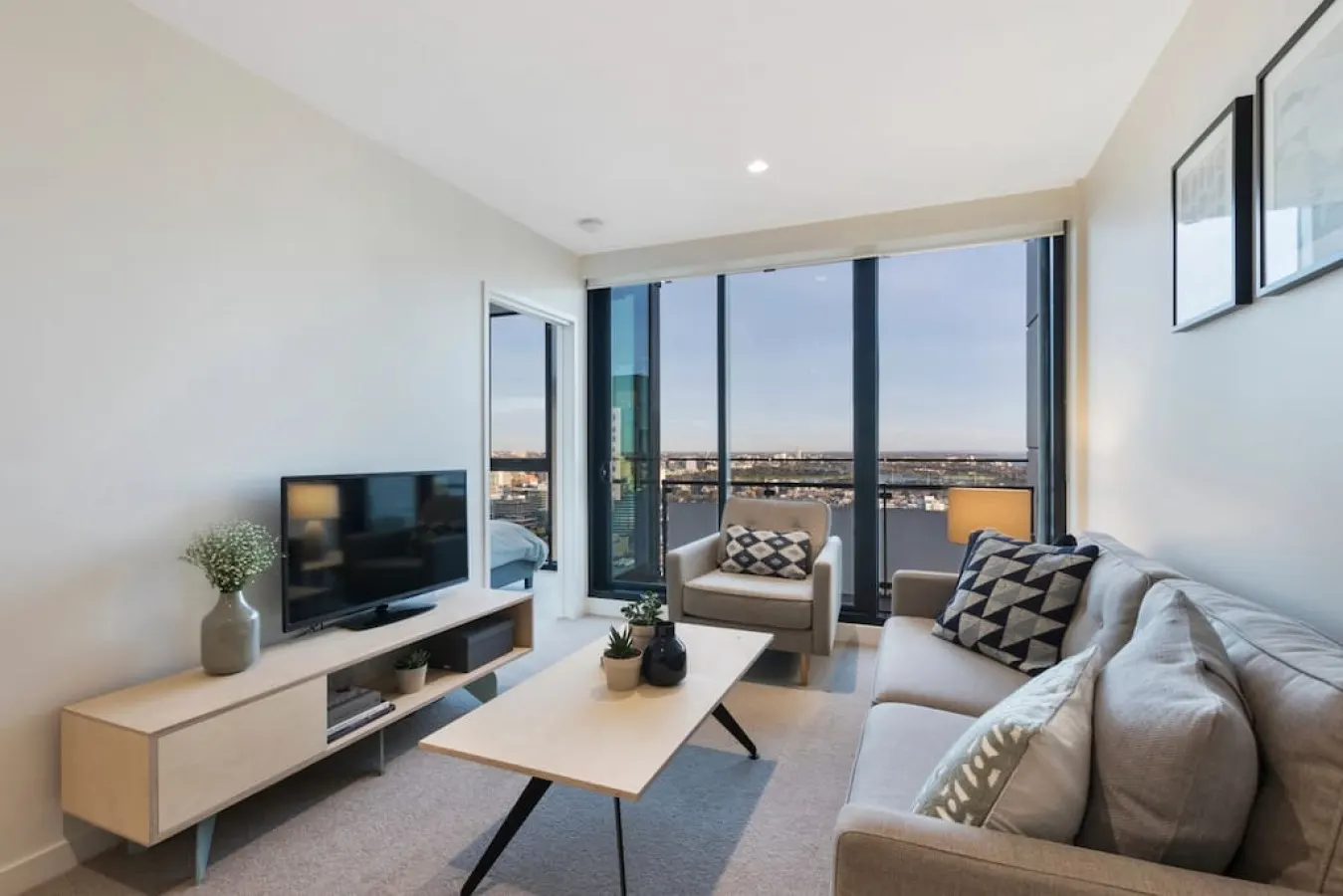 Elyse: 2 Bed, 1 Bath Apartment — foto 3