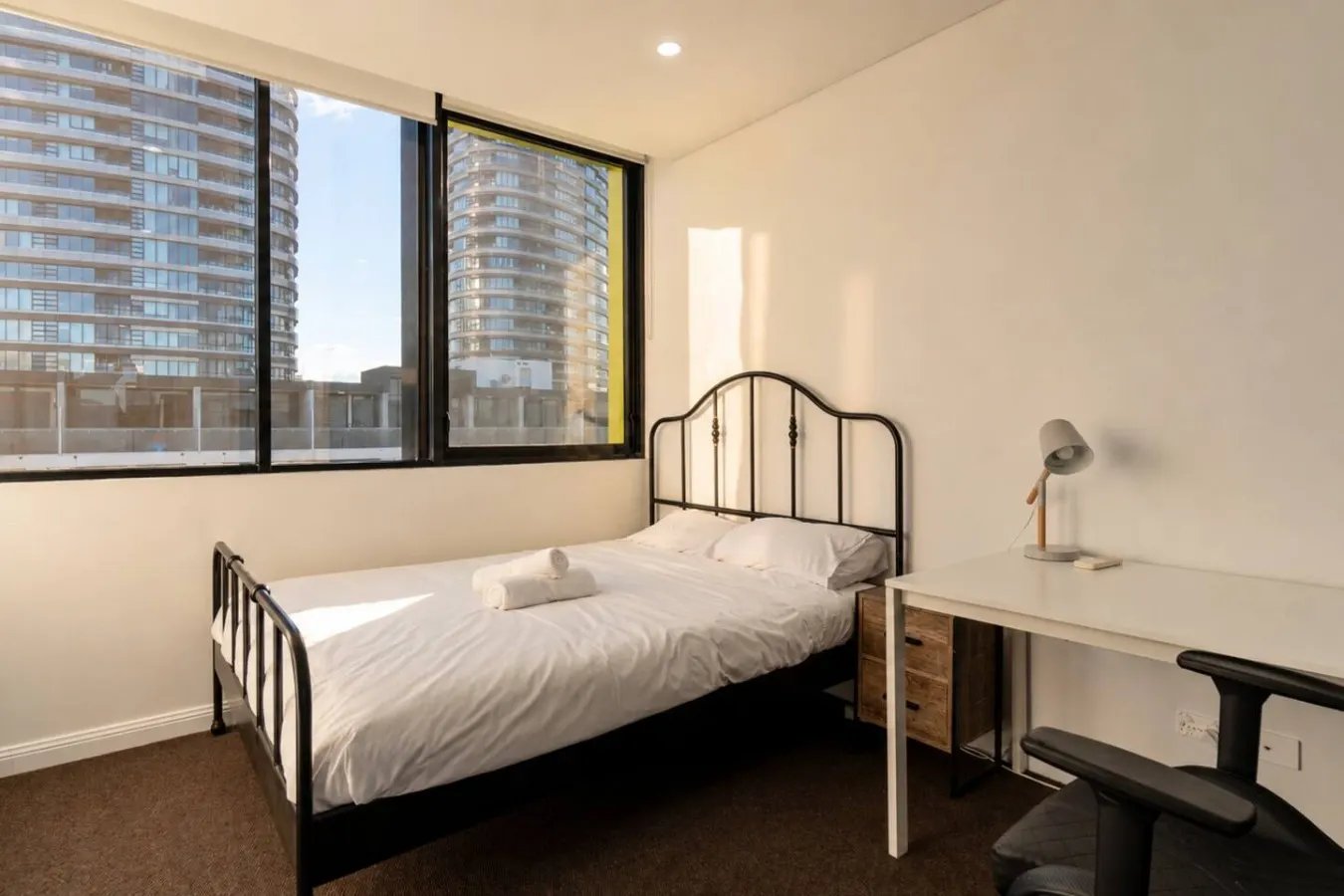 Stylish 2BR Olympic Park Pool, Gym & Parking 11