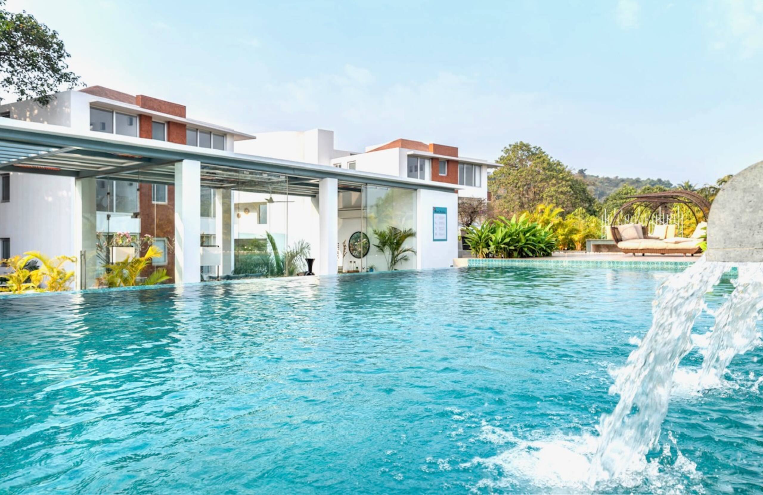 Modern Tropical 2BHK | Near Beach | Pool & Garden 28