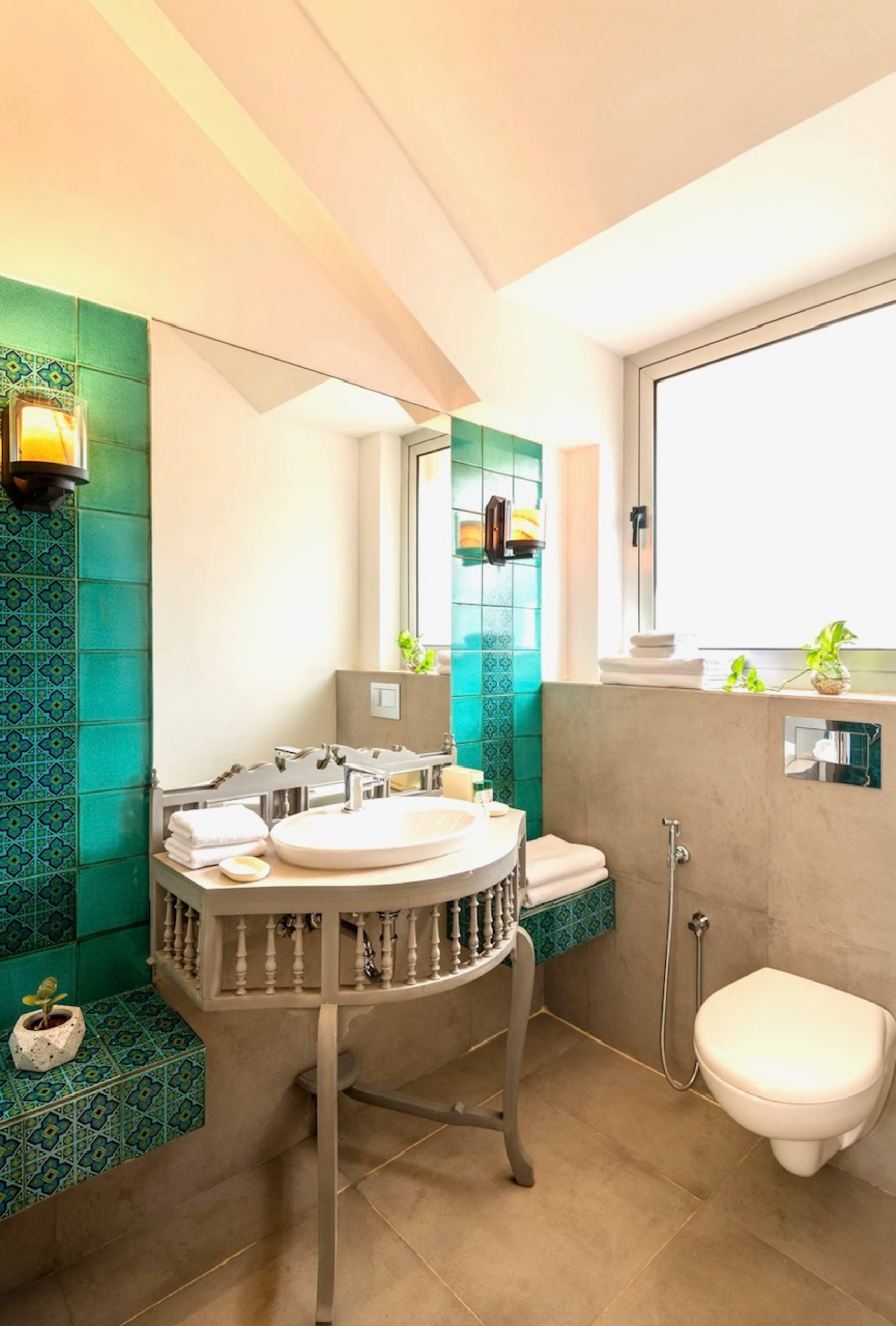 Modern Tropical 2BHK | Near Beach | Pool & Garden 20