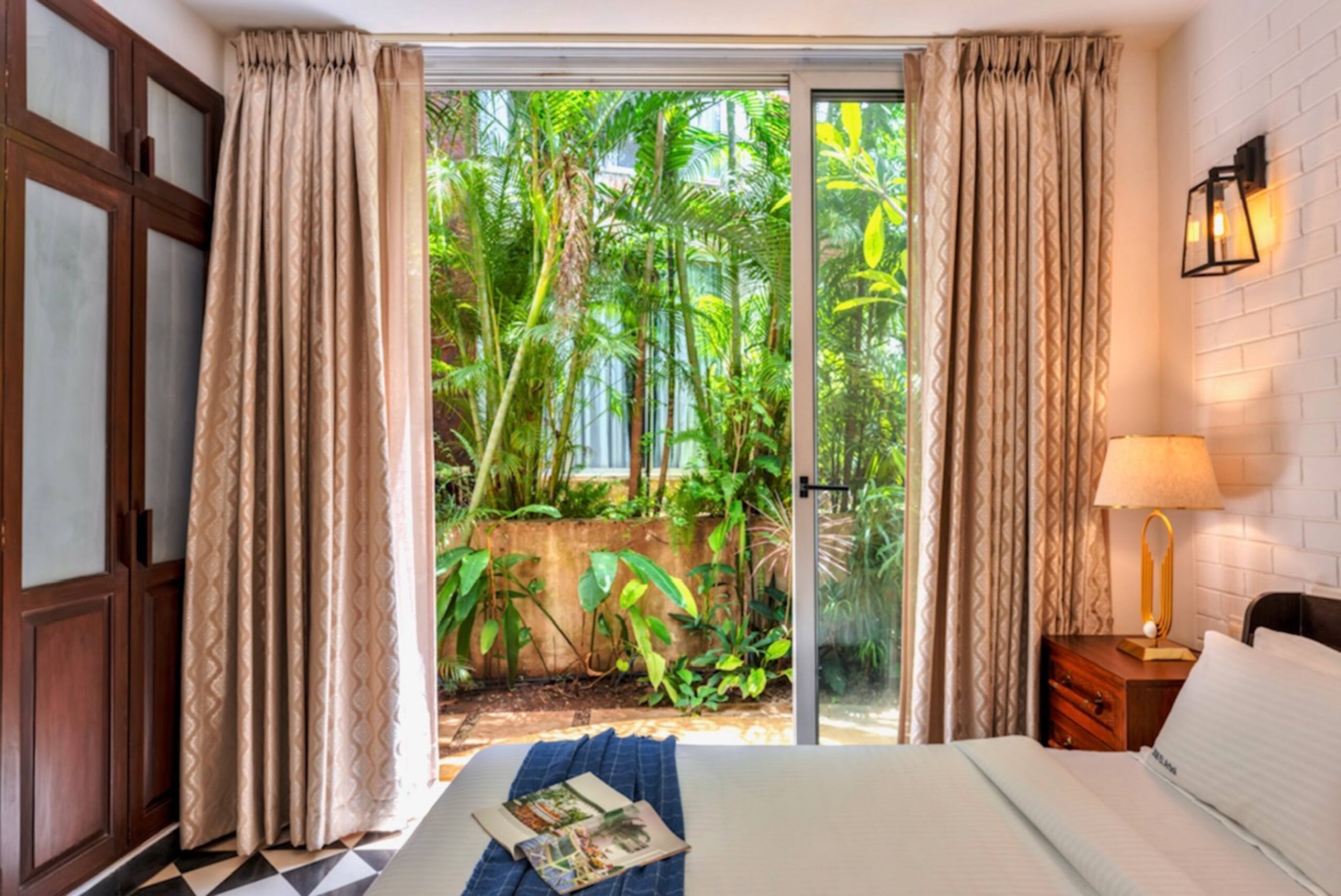 Modern Tropical 2BHK | Near Beach | Pool & Garden 14