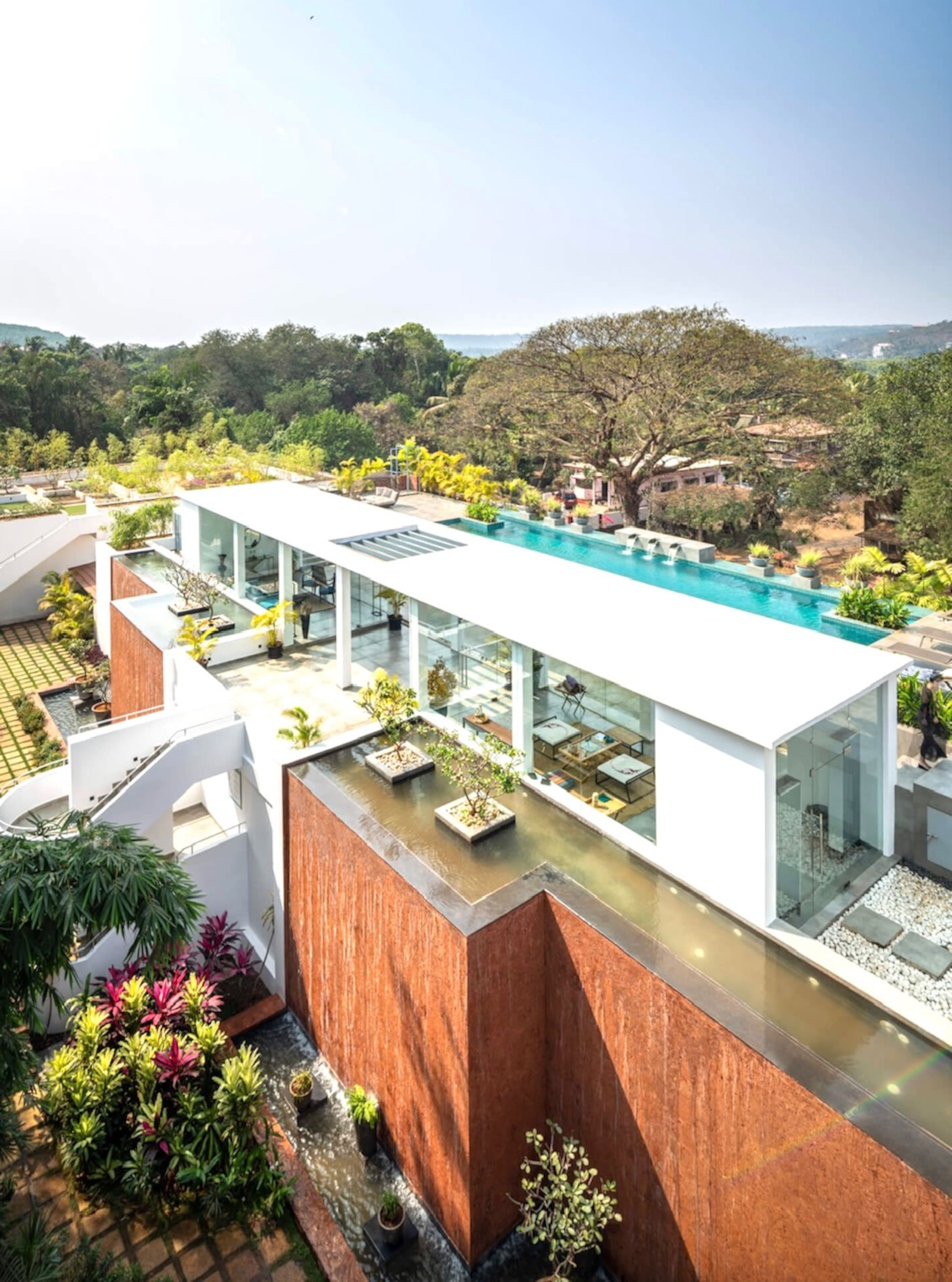Modern Tropical 2BHK | Near Beach | Pool & Garden 1