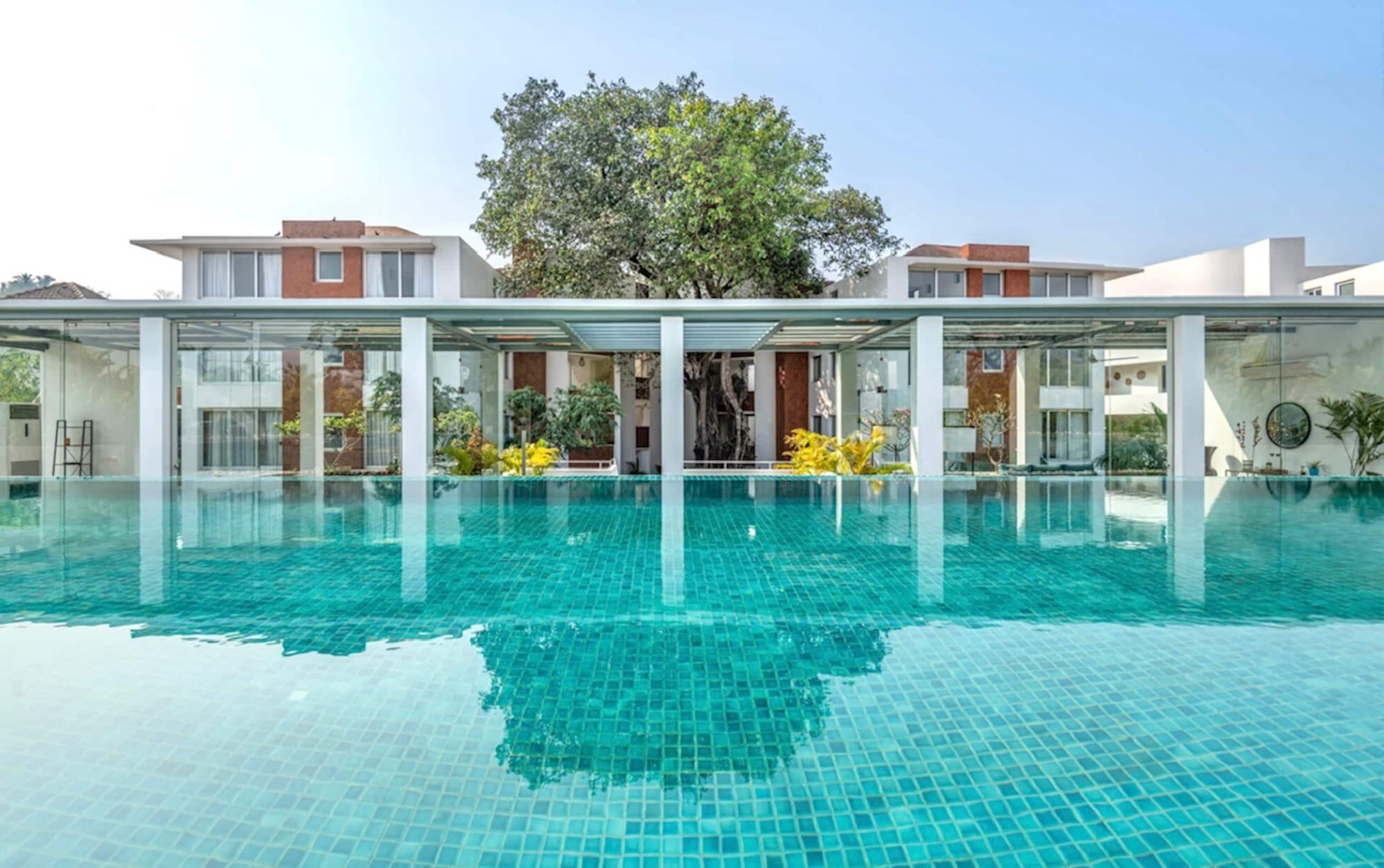 Modern Tropical 2BHK | Near Beach | Pool & Garden 24