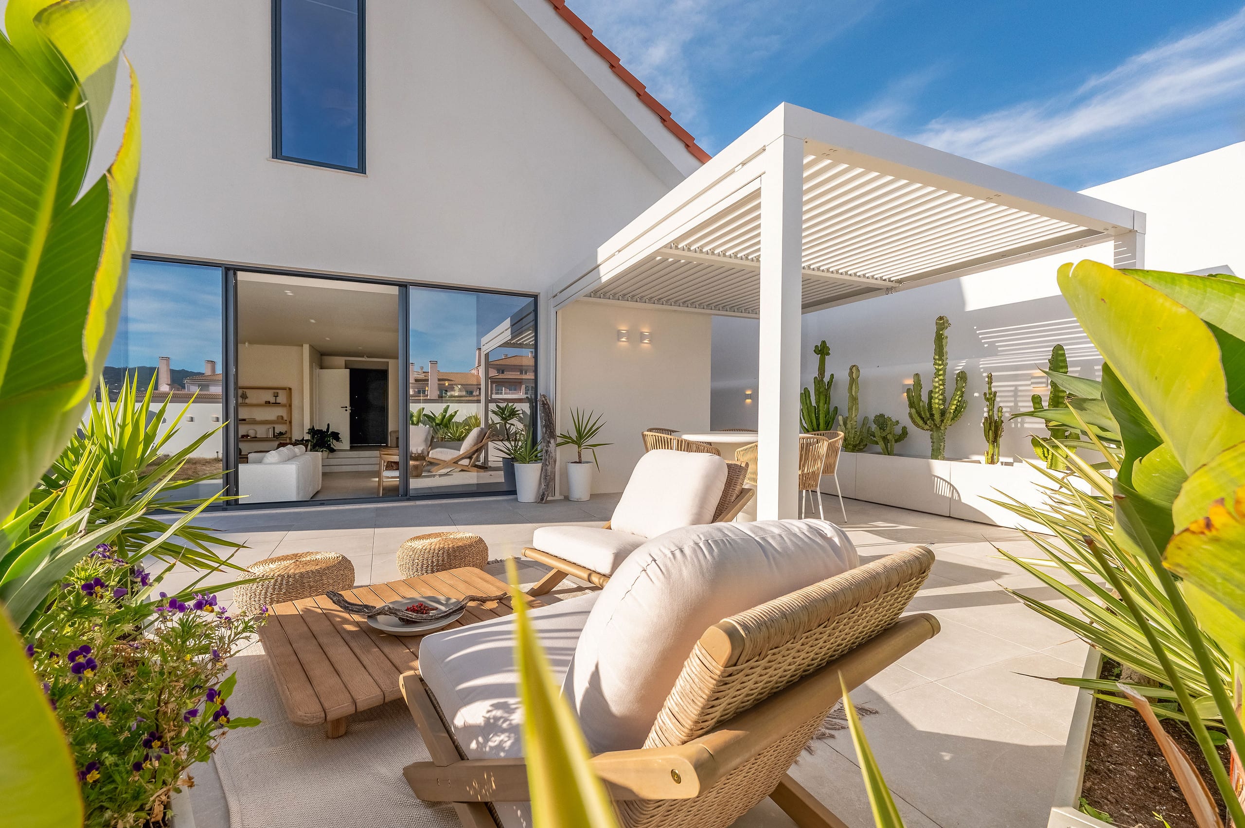 Villa Flora Colares Outdoor hot tub with jacuzzi 3