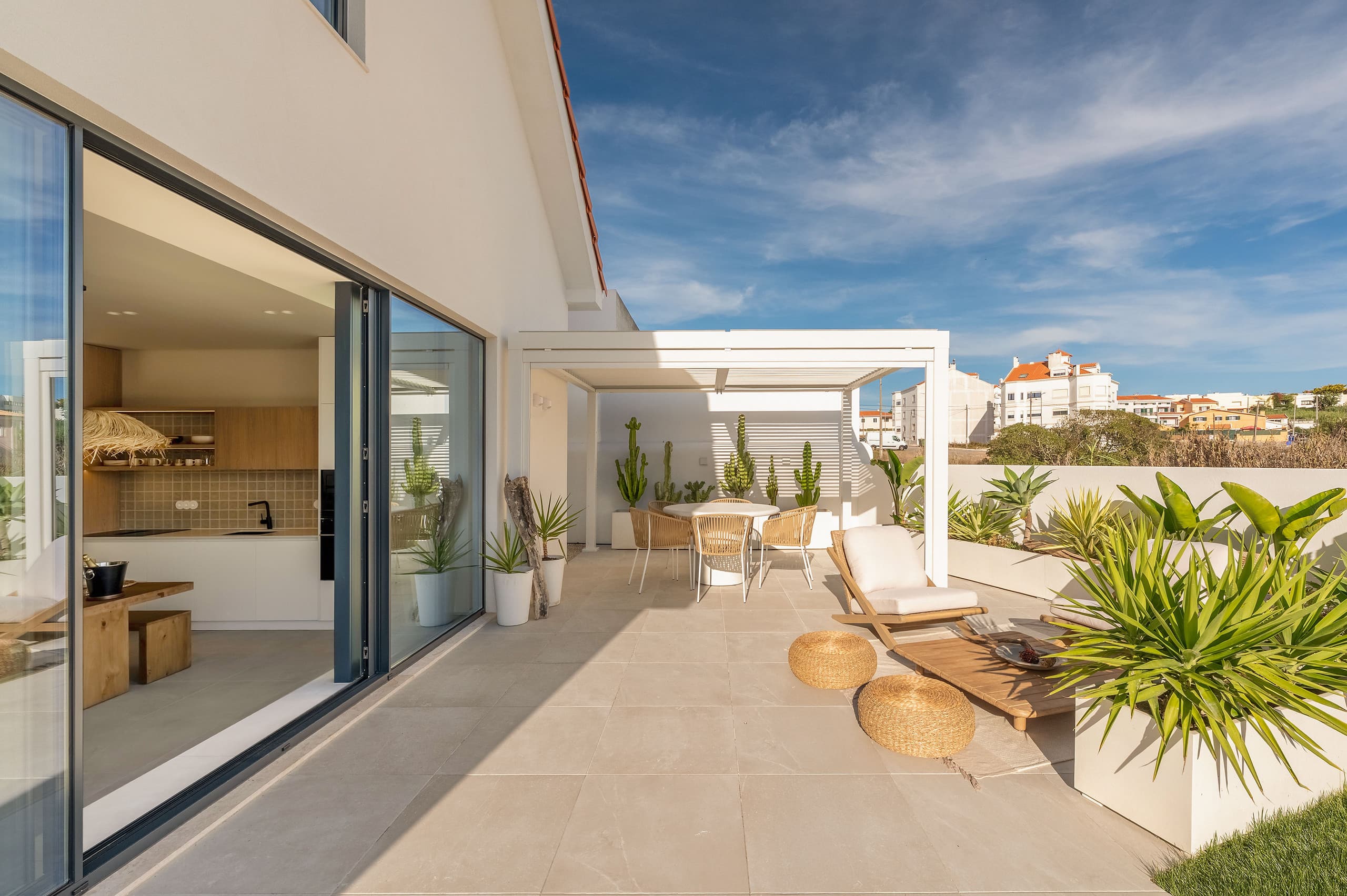 Villa Flora Colares Outdoor hot tub with jacuzzi 8