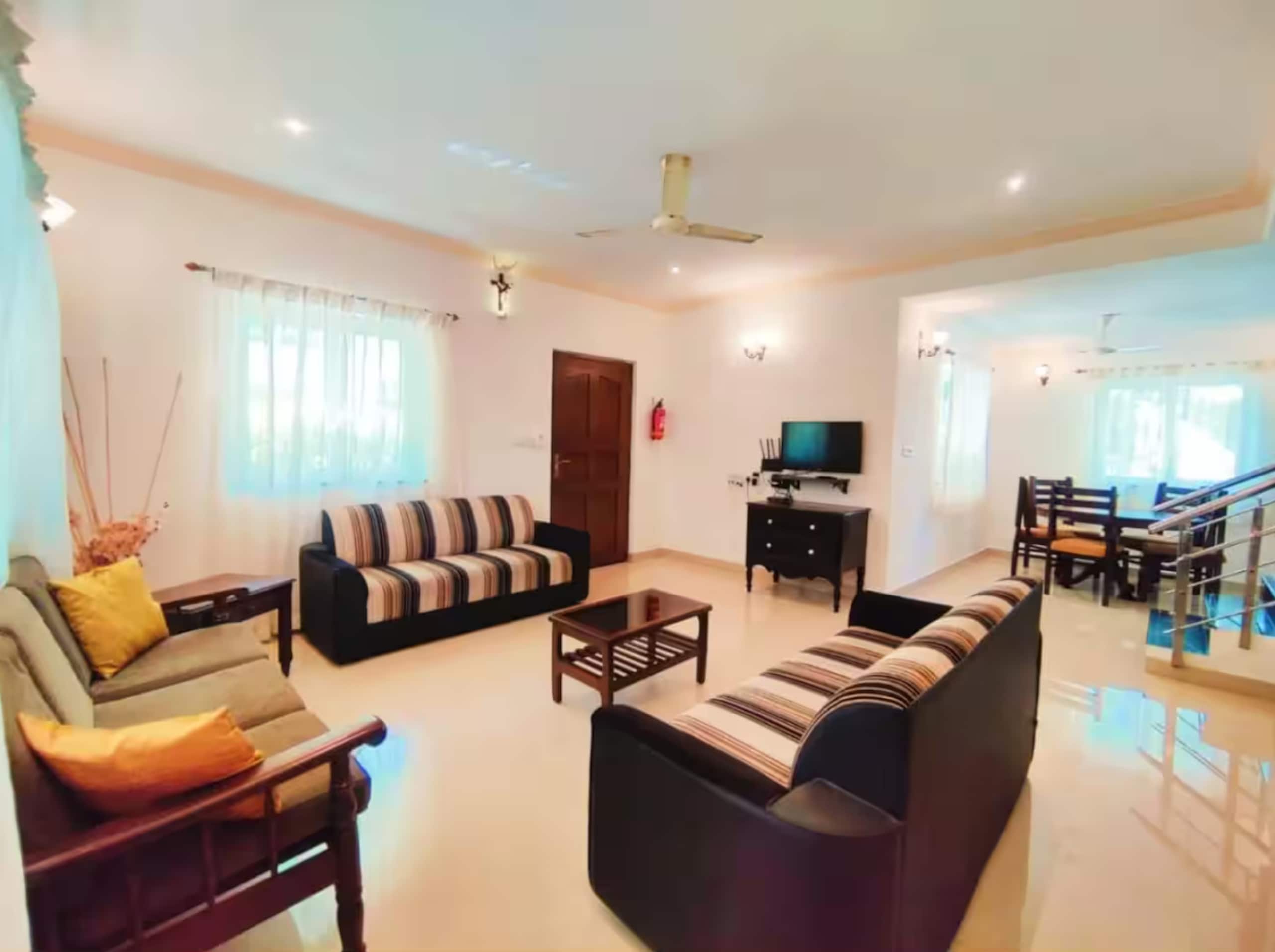 Varca 3BHK Villa-Pool, Field-View & Near Beach 7