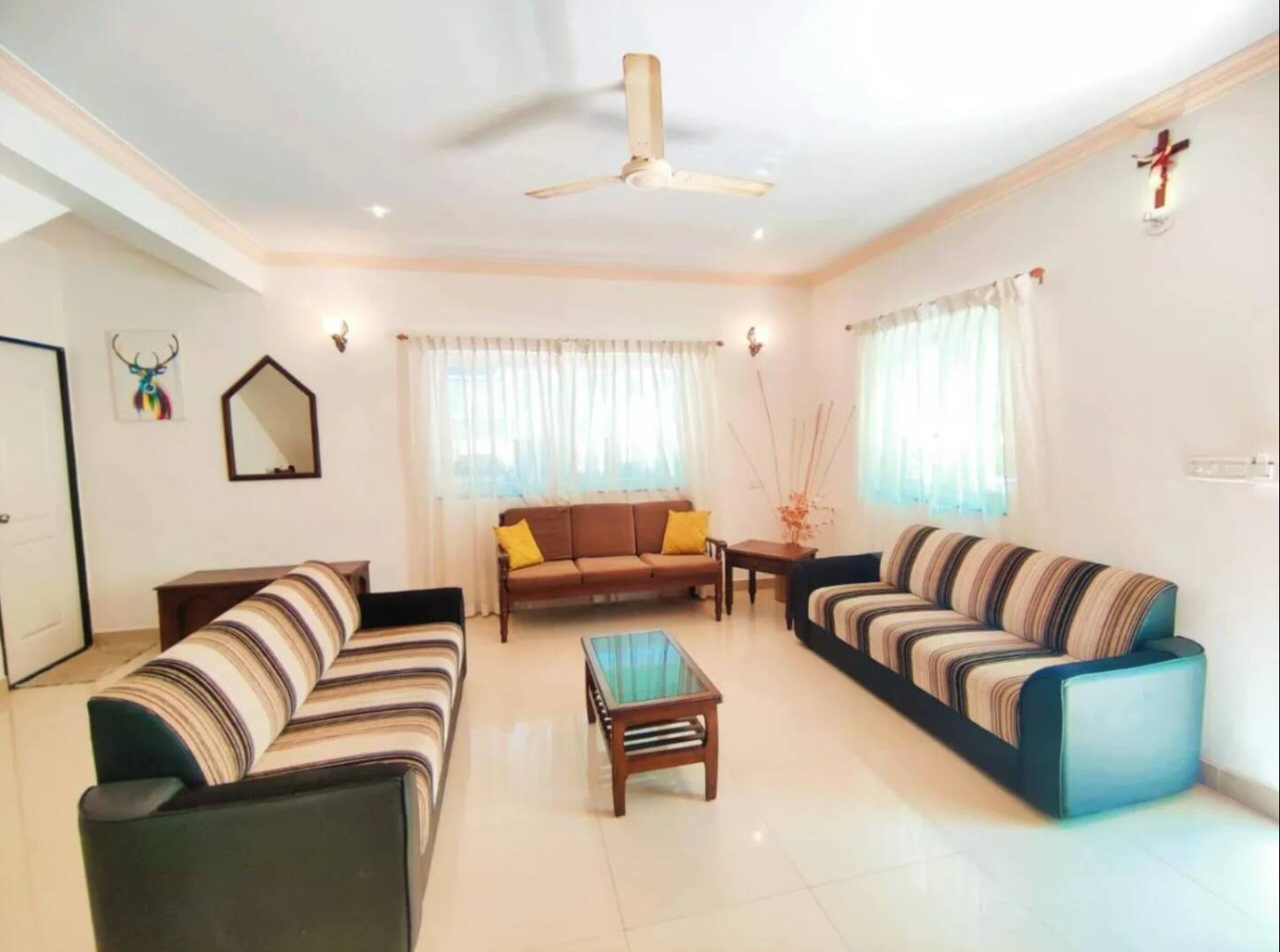 Varca 3BHK Villa-Pool, Field-View & Near Beach 6